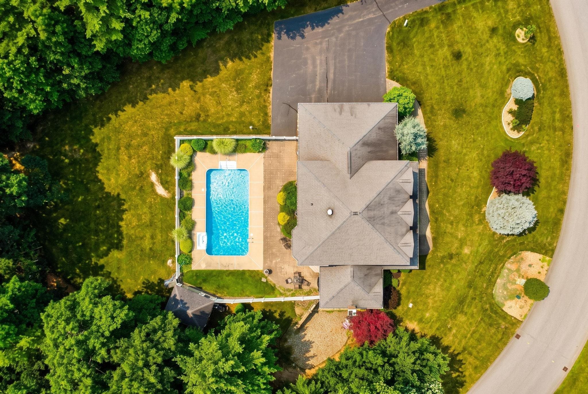 main property photo 44