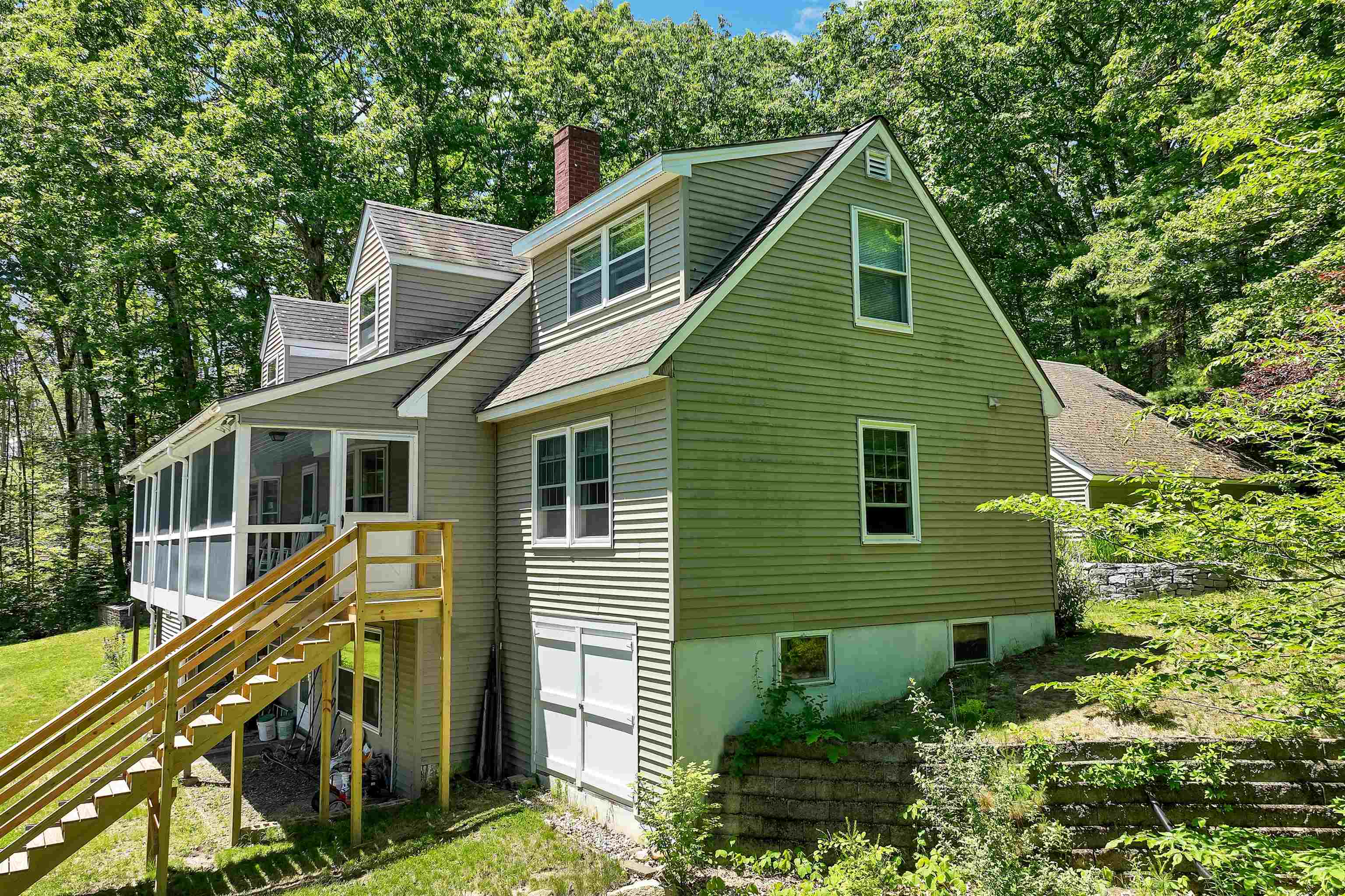 main property photo 4