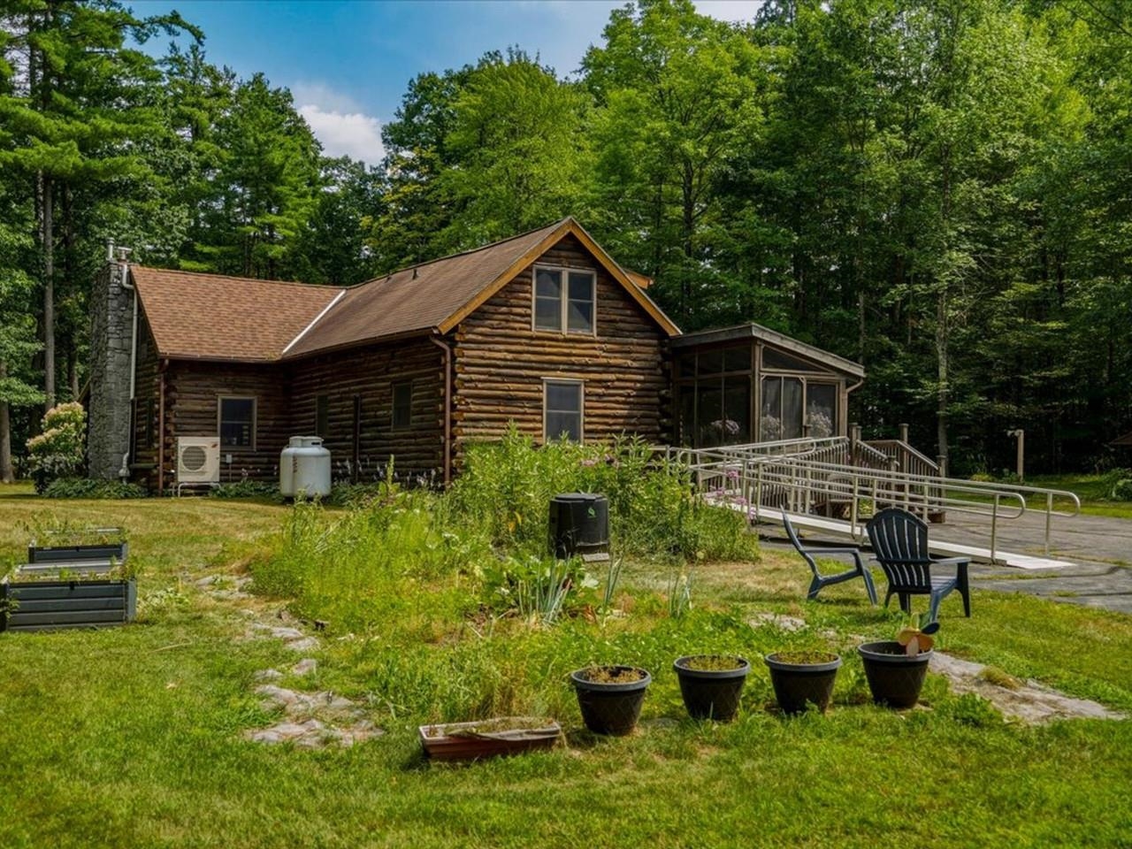 main property photo 33