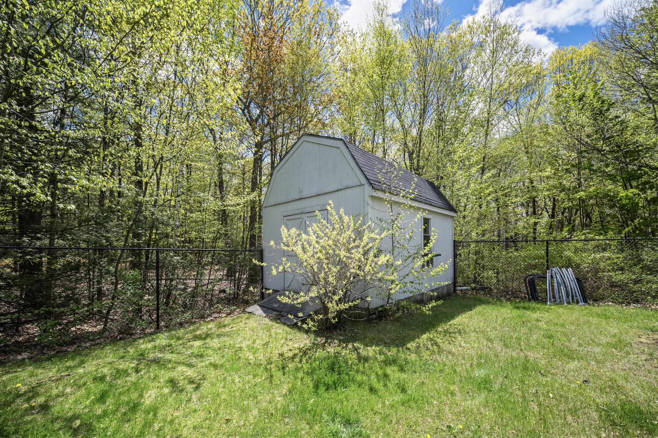 main property photo 51