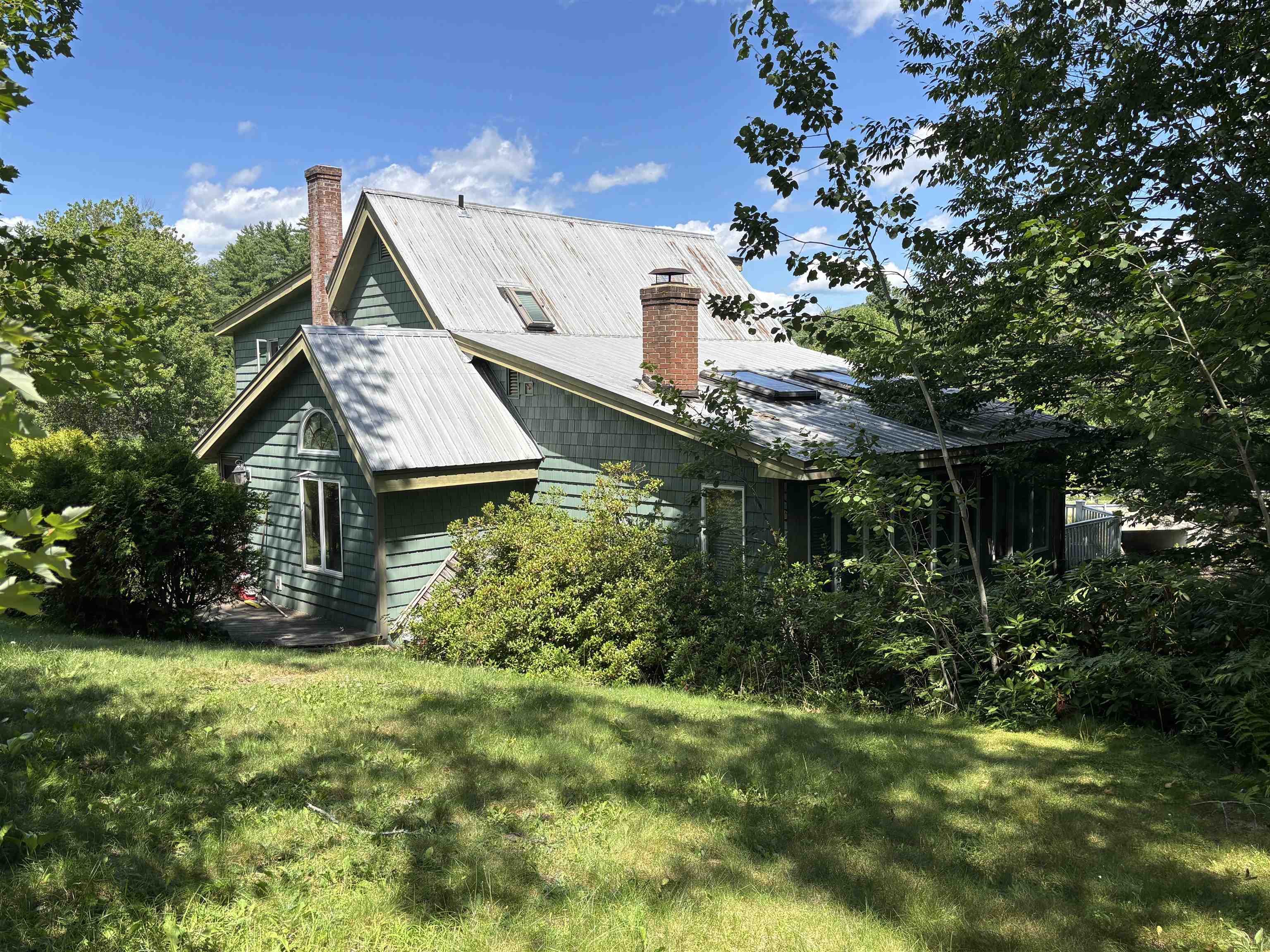 main property photo 10