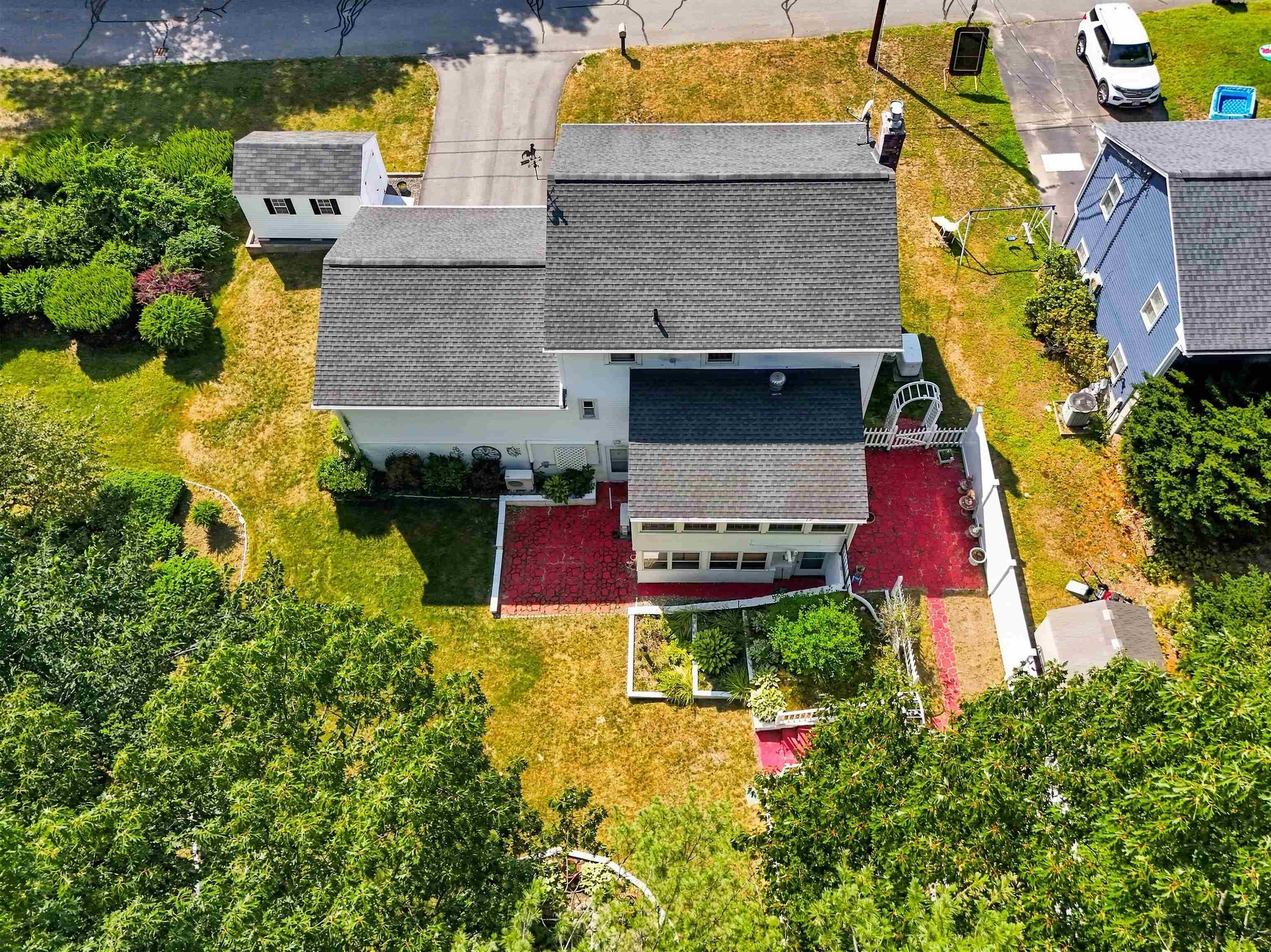 main property photo 24