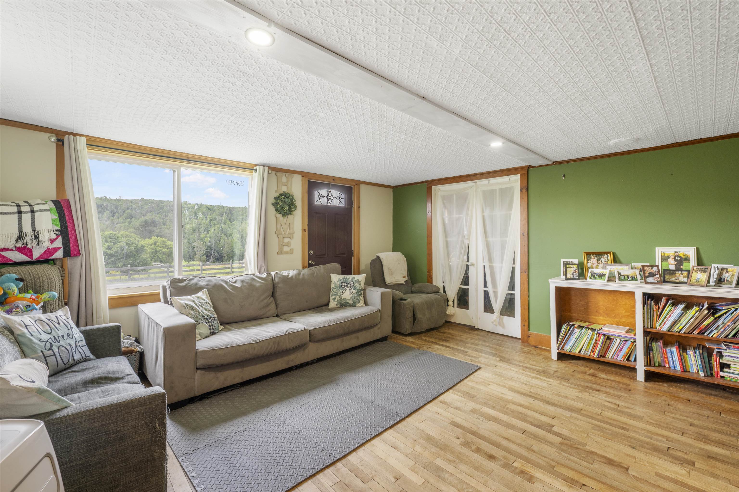 main property photo 50