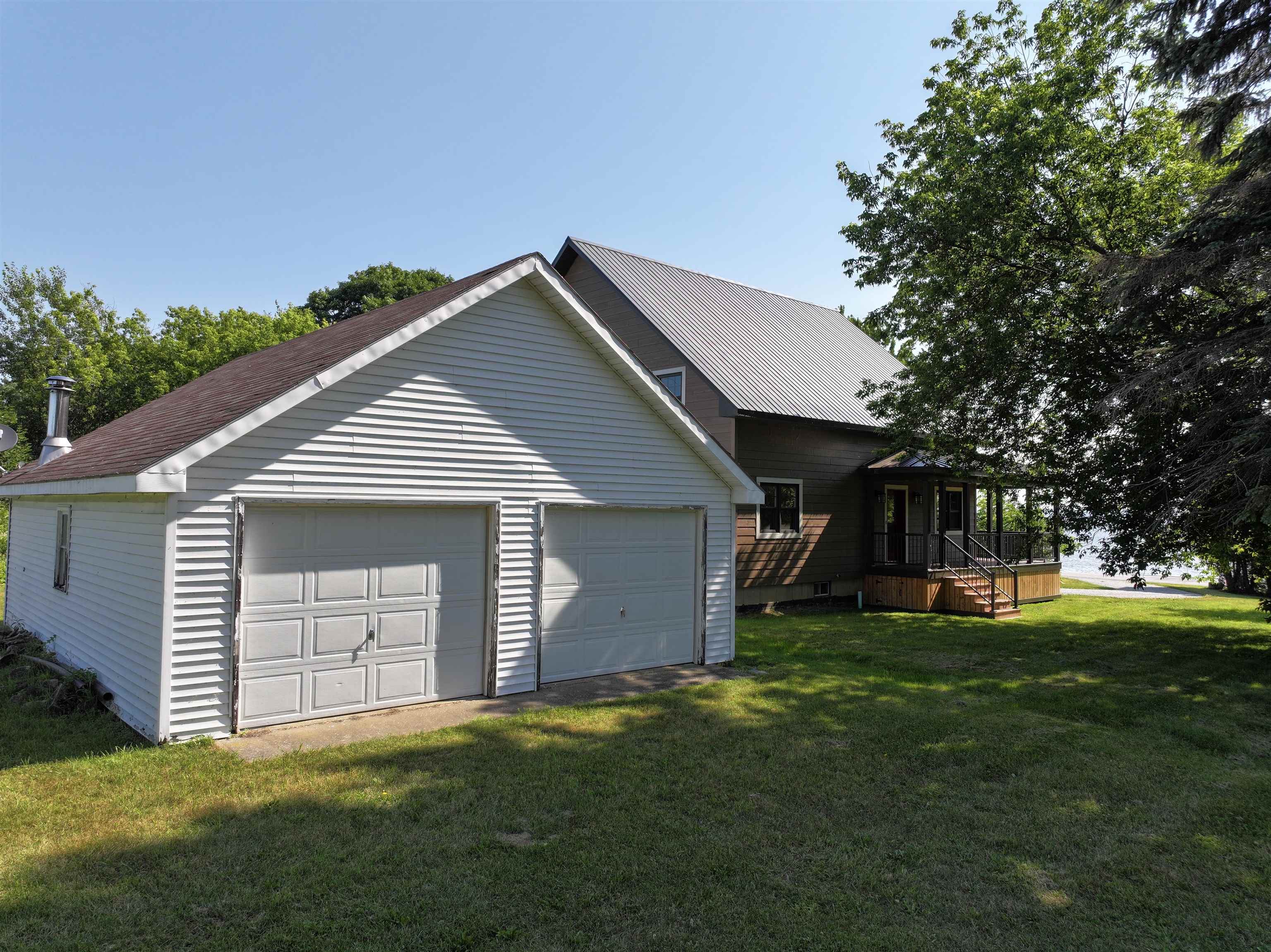 main property photo 51