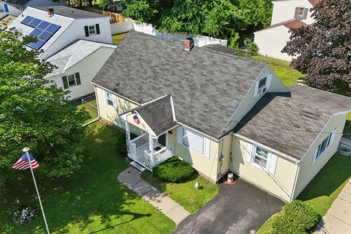 main property photo 34