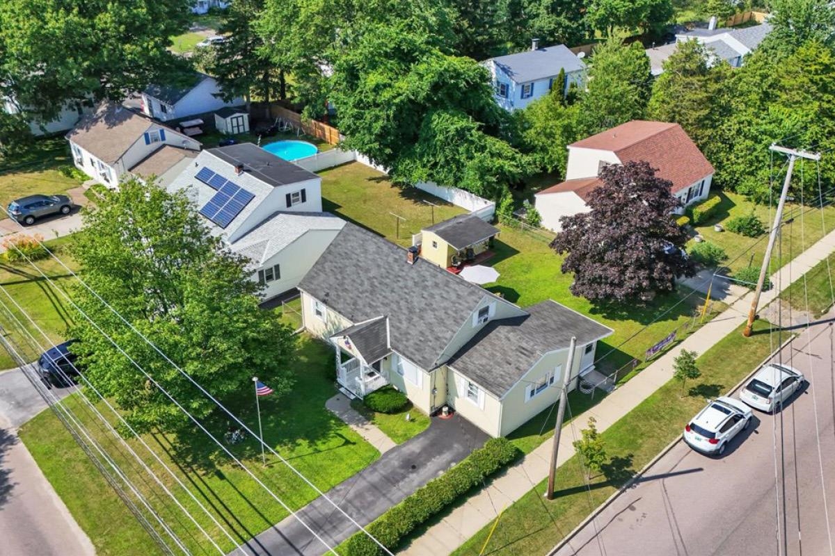 main property photo 35