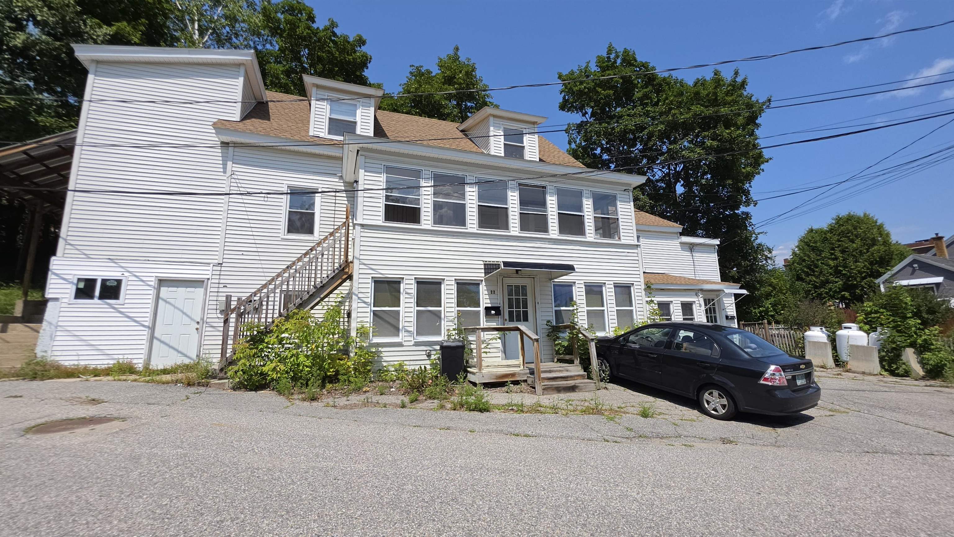 main property photo 2