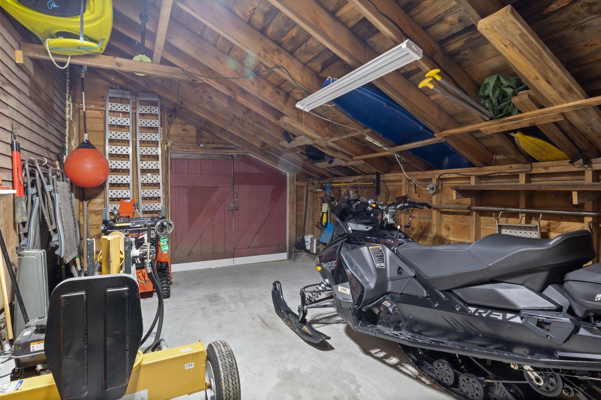 main property photo 45