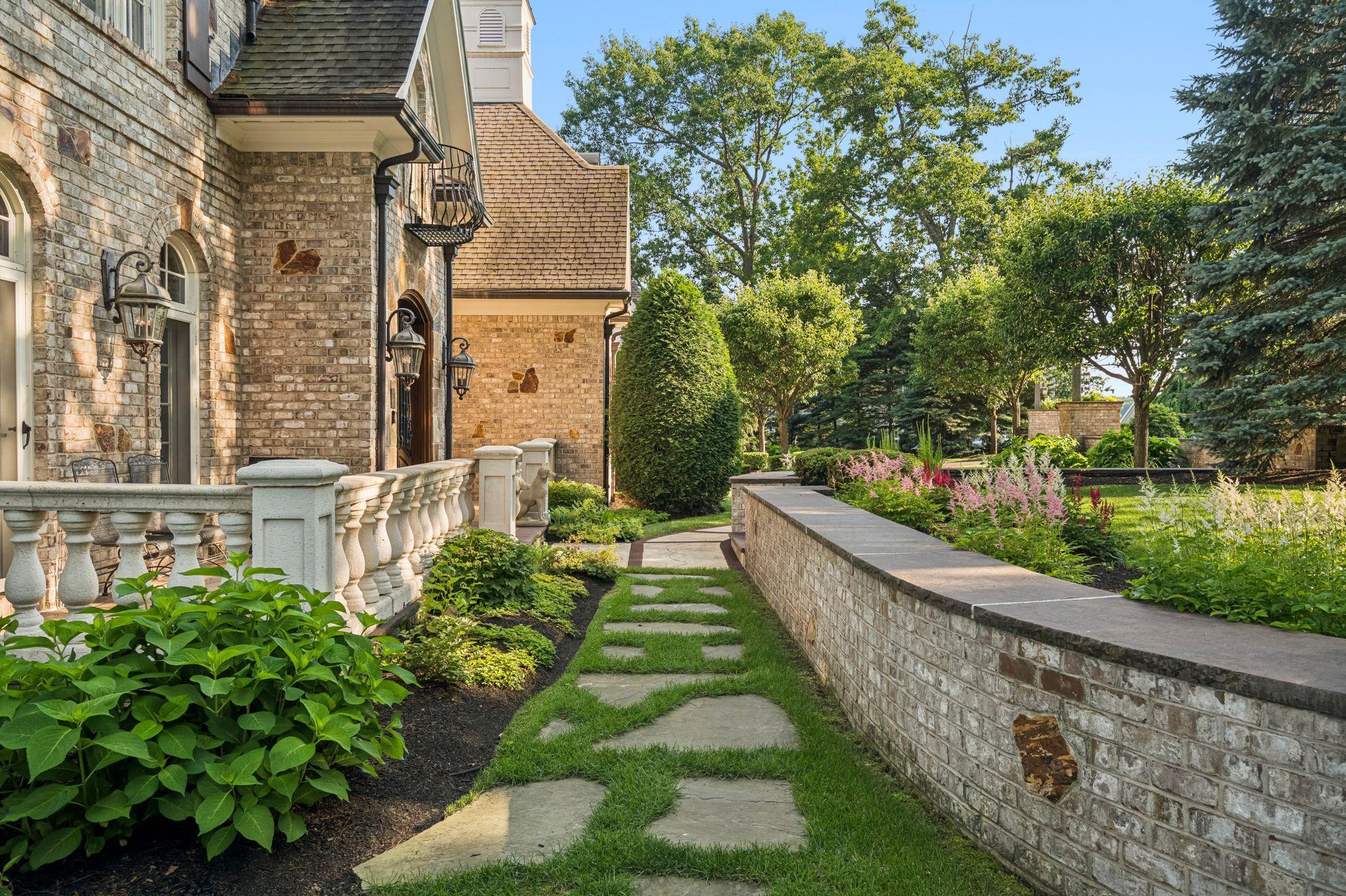 main property photo 48