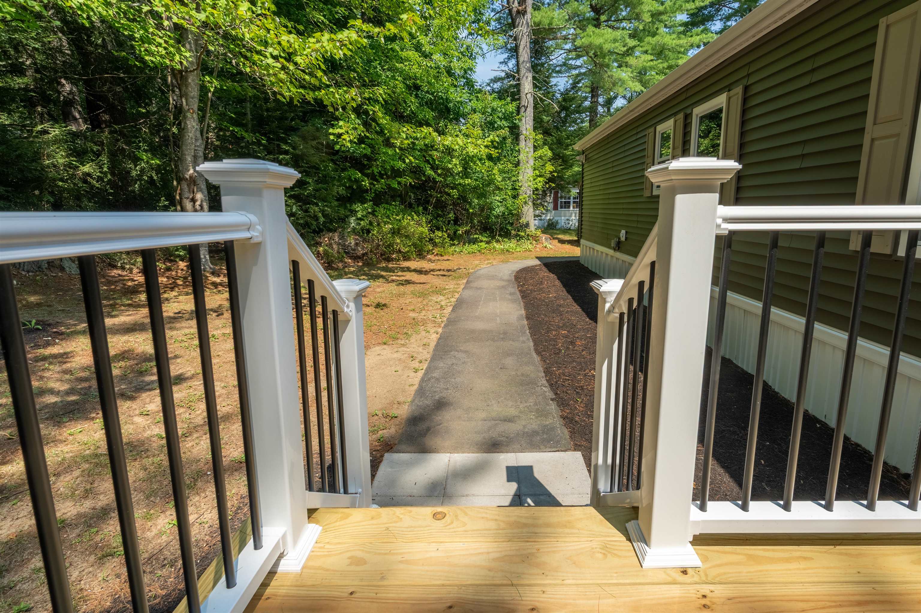 main property photo 34