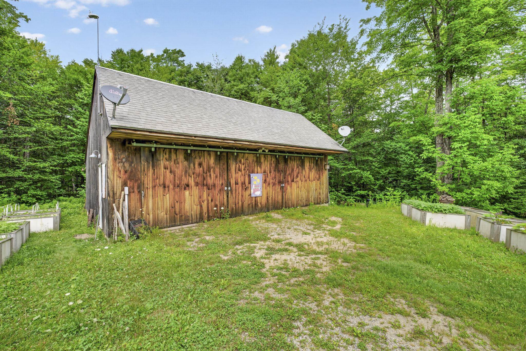 main property photo 12