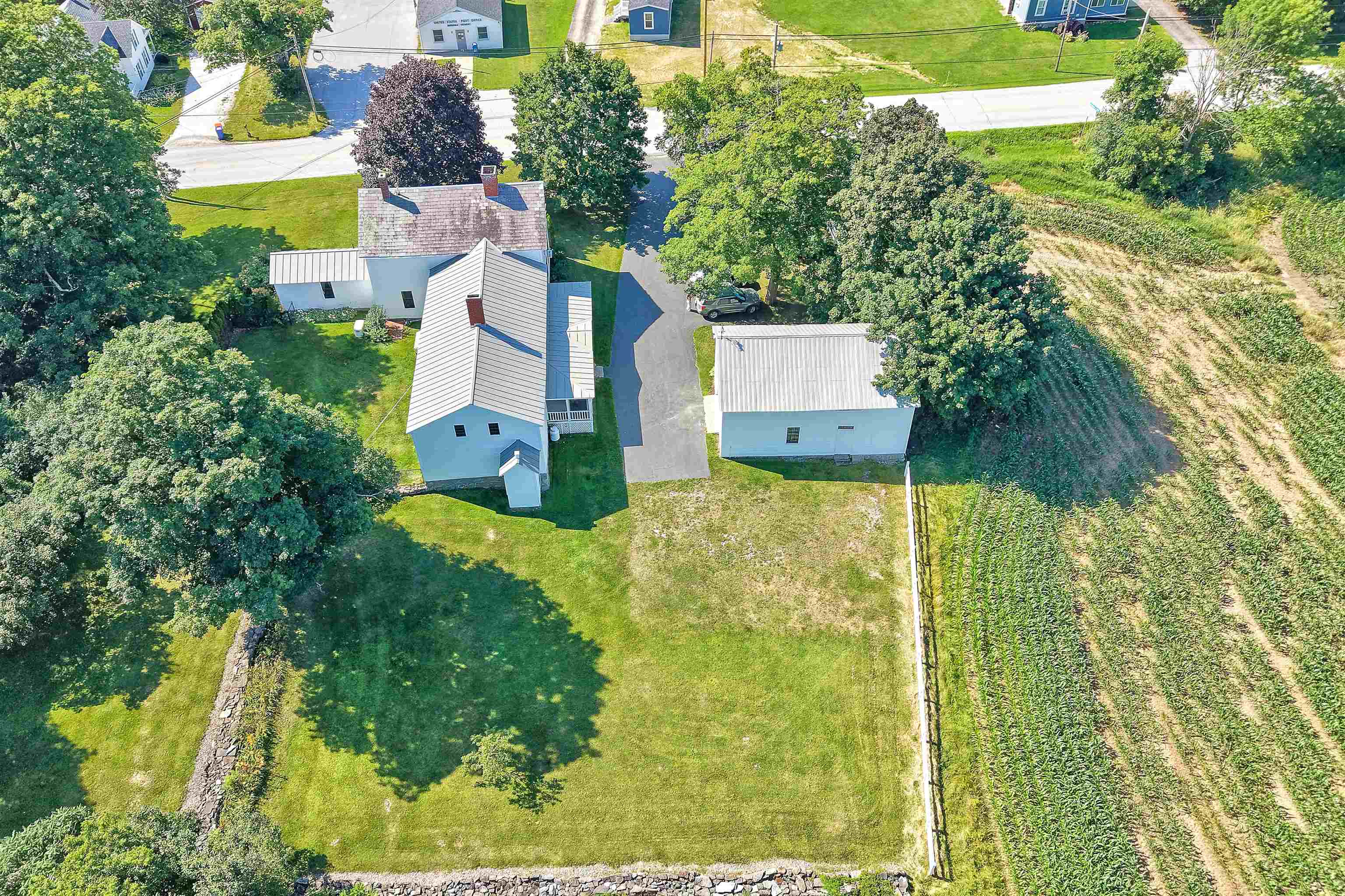 main property photo 50