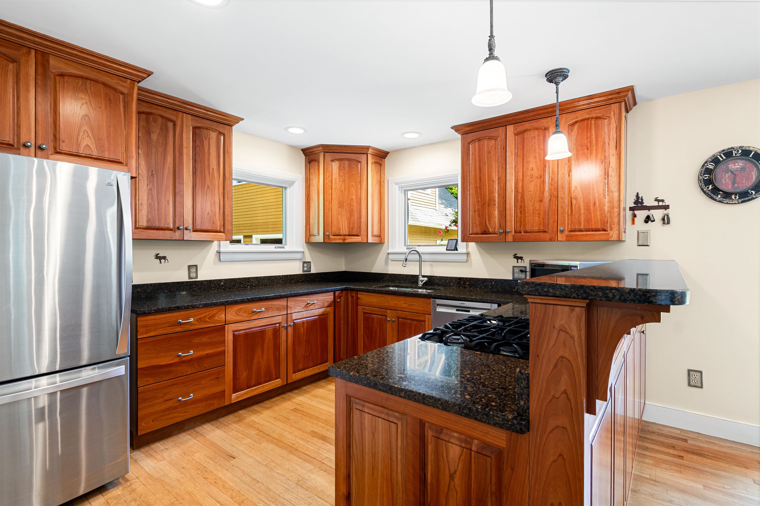 main property photo 13