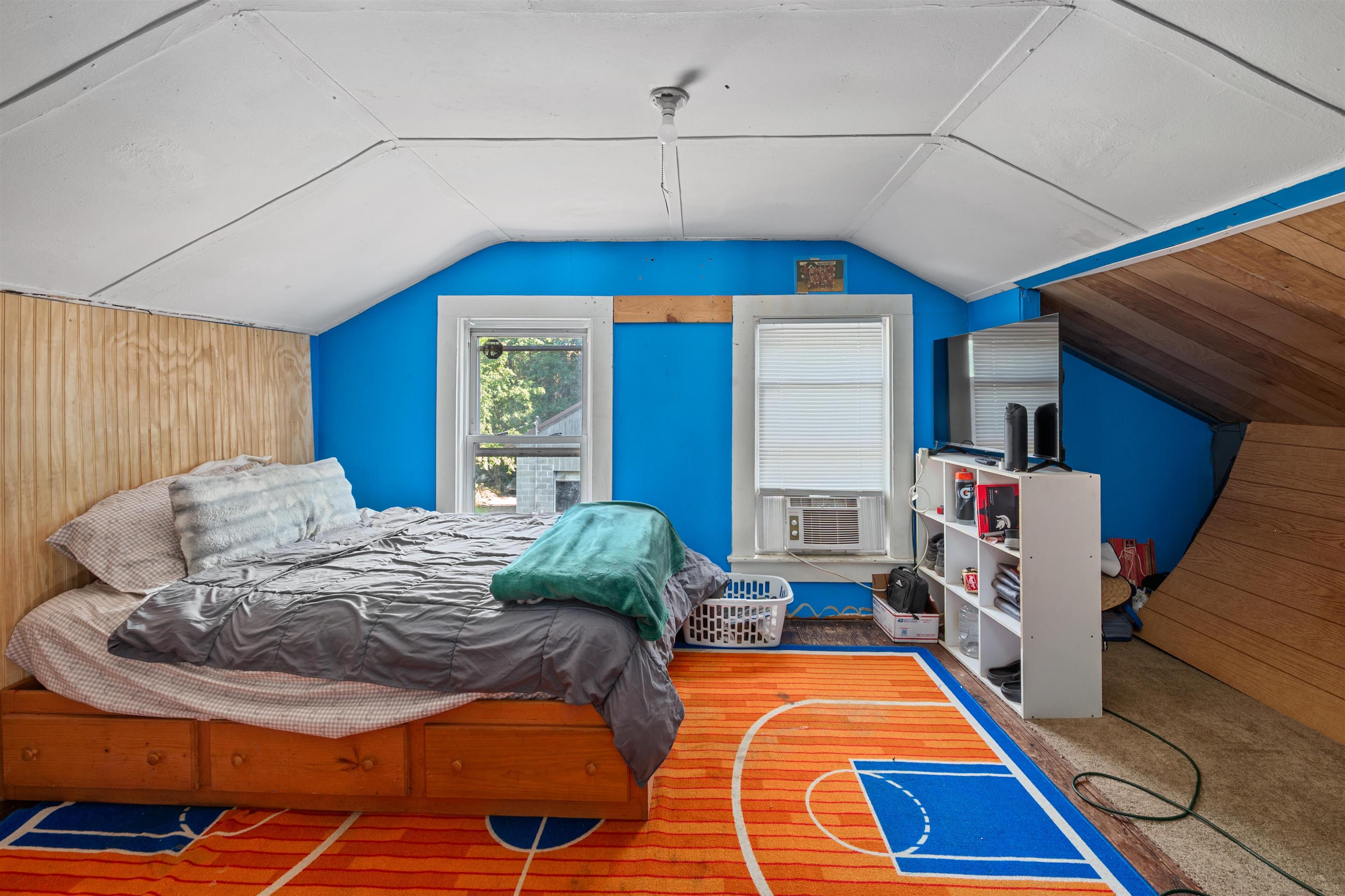 main property photo 18