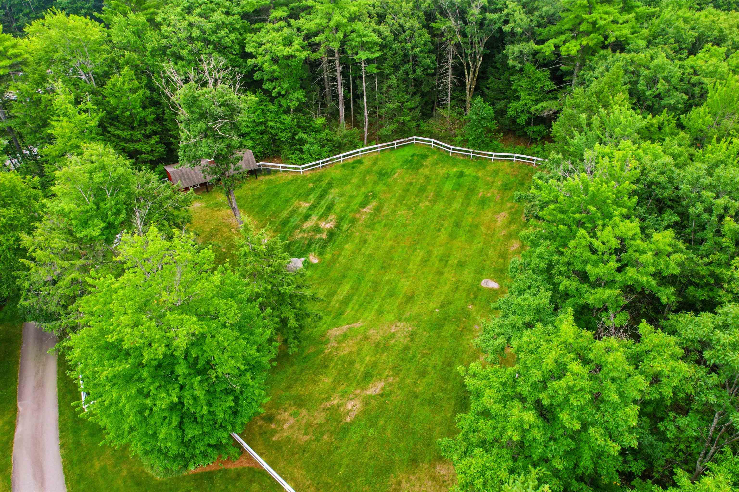 main property photo 40