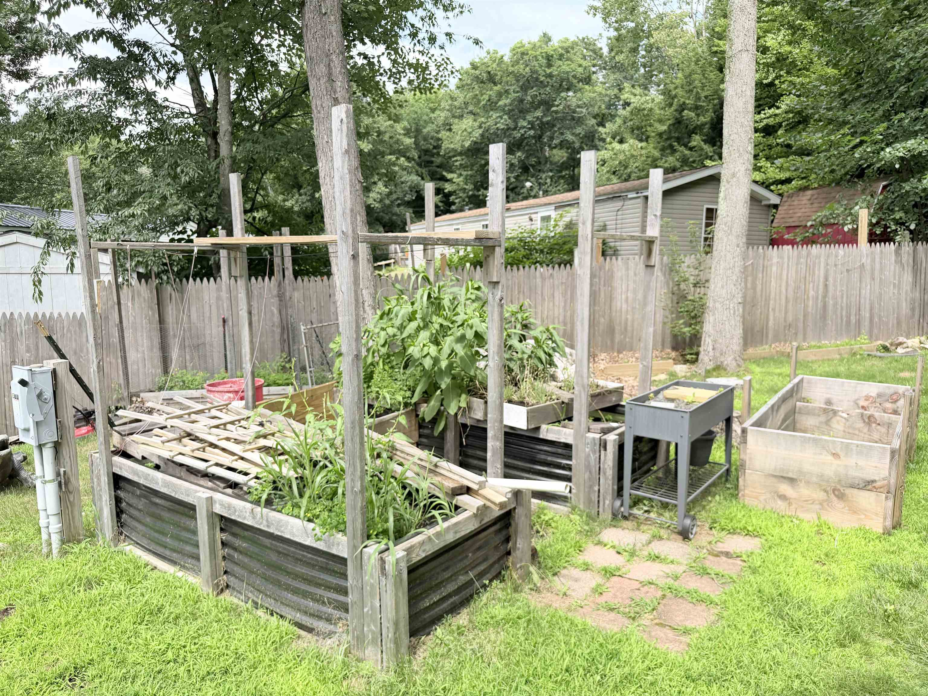 main property photo 19