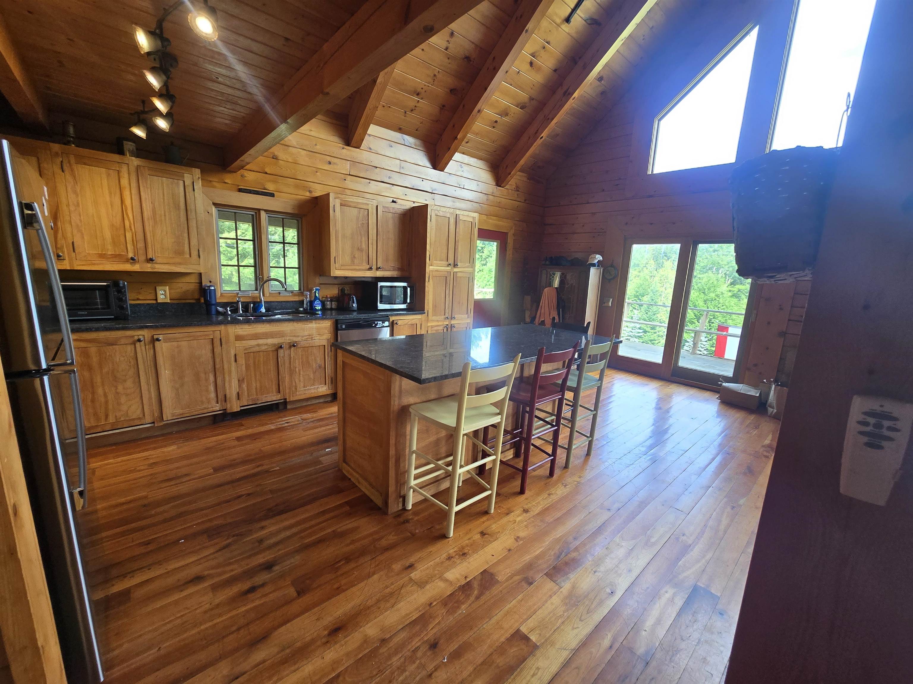 main property photo 9