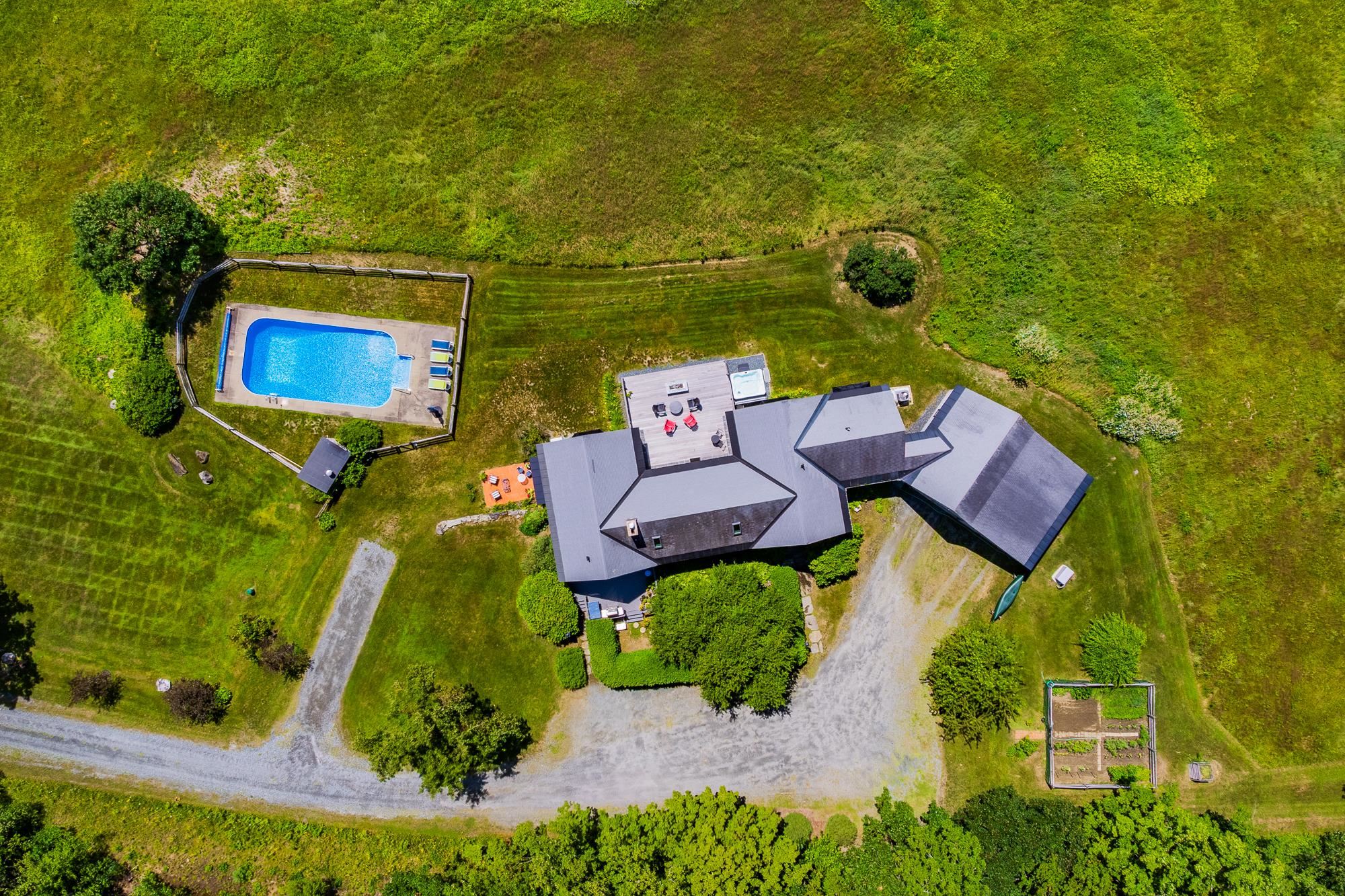 main property photo 45
