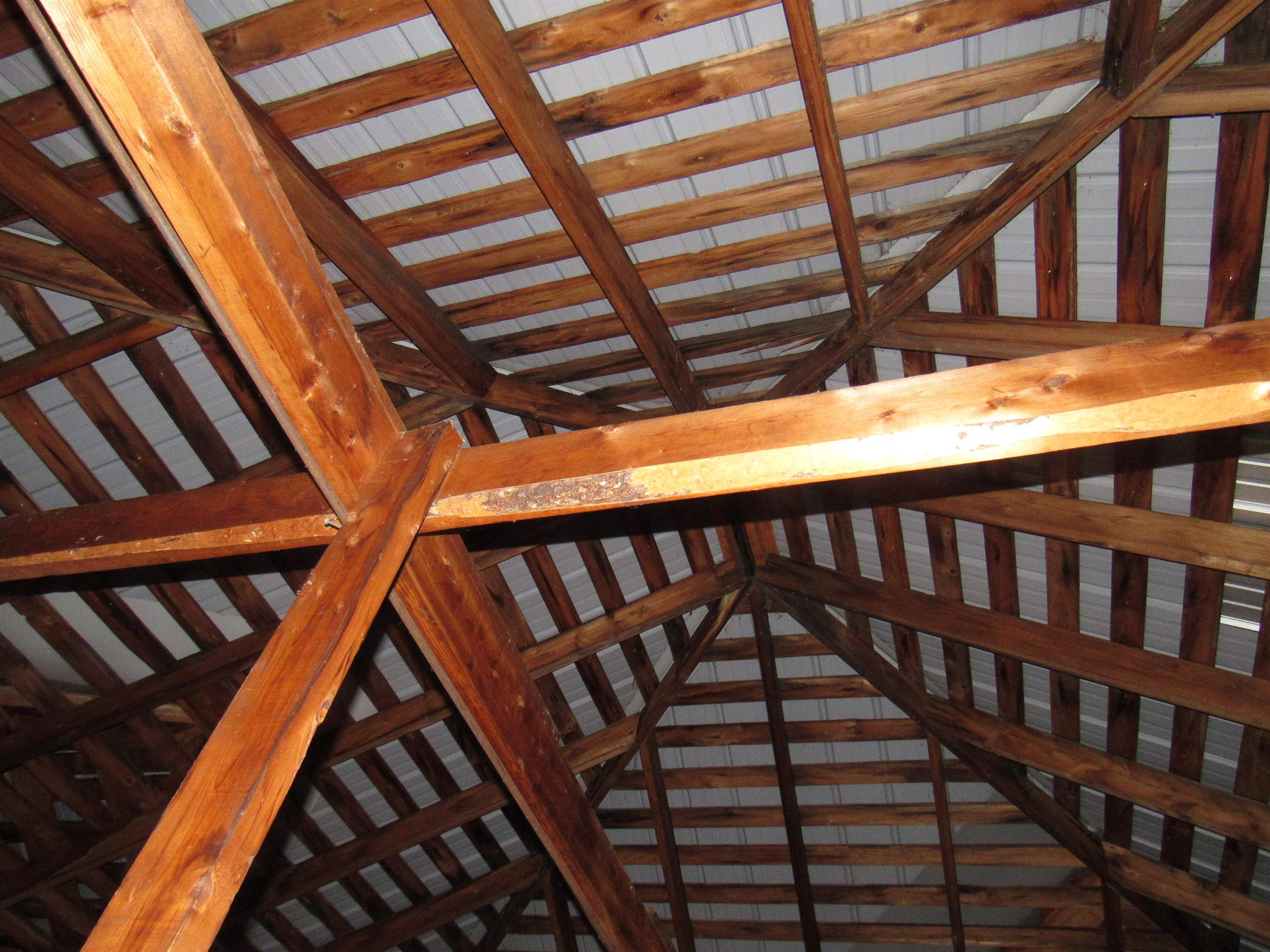 main property photo 34