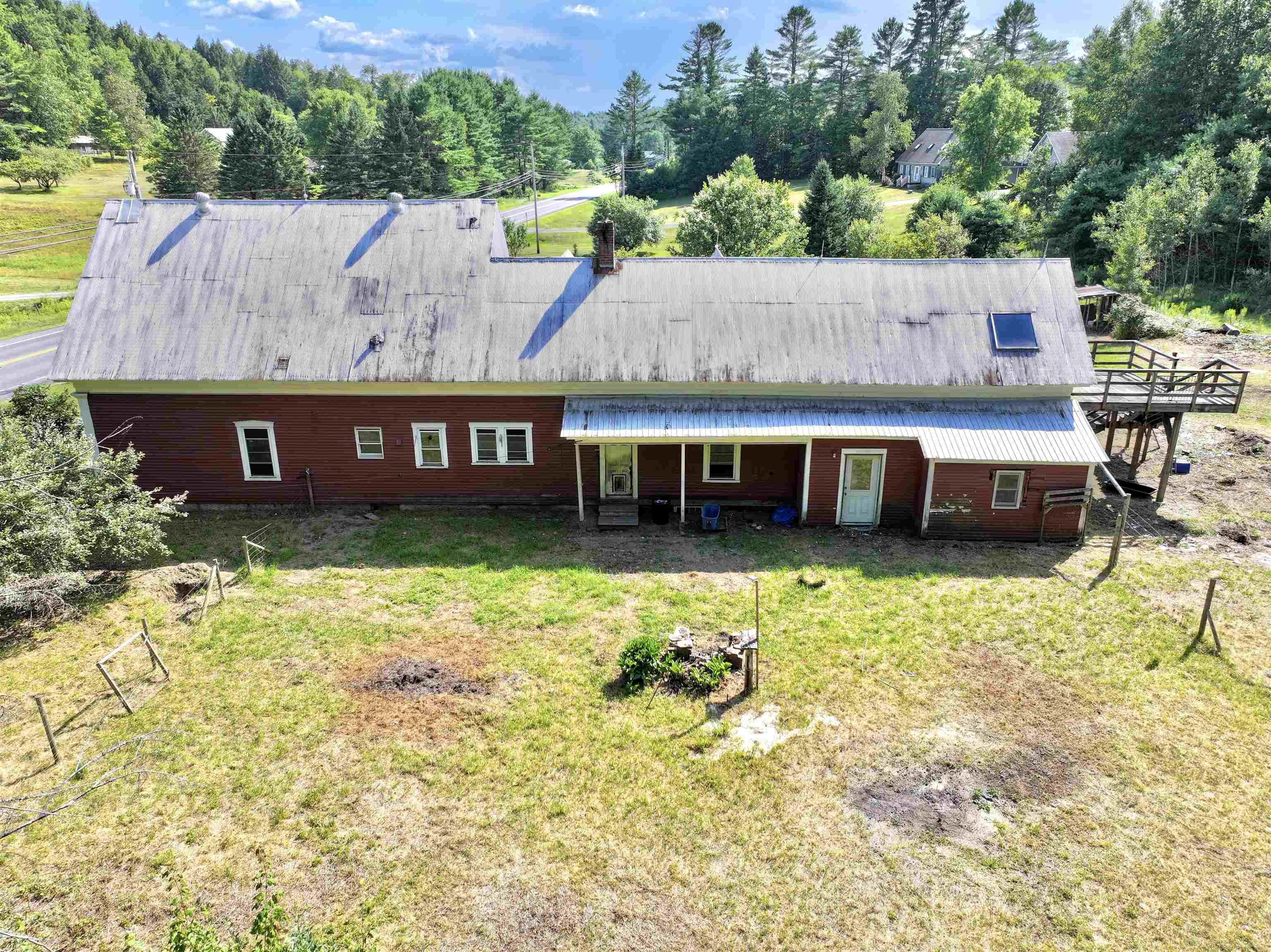 main property photo 9