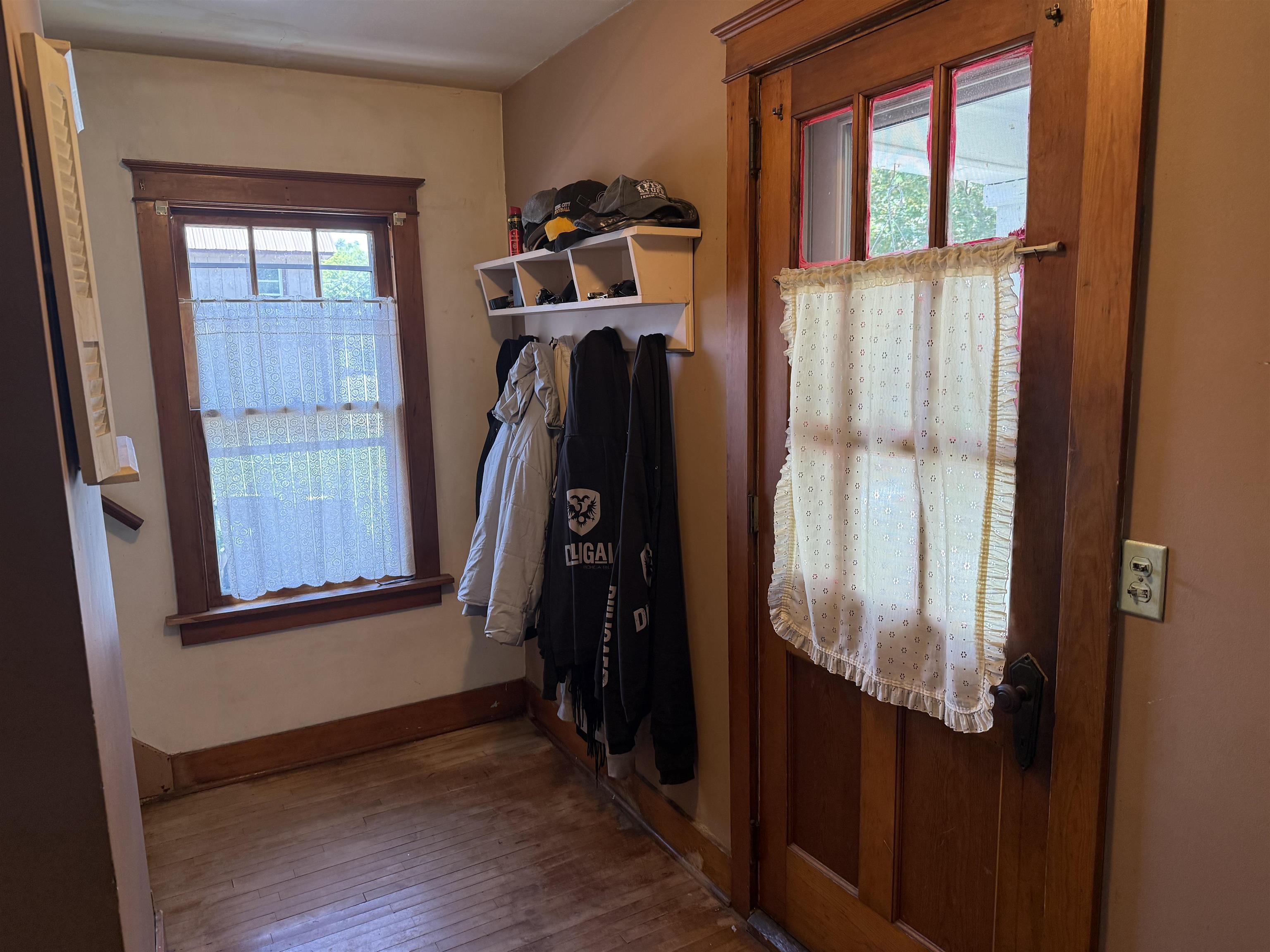 main property photo 17
