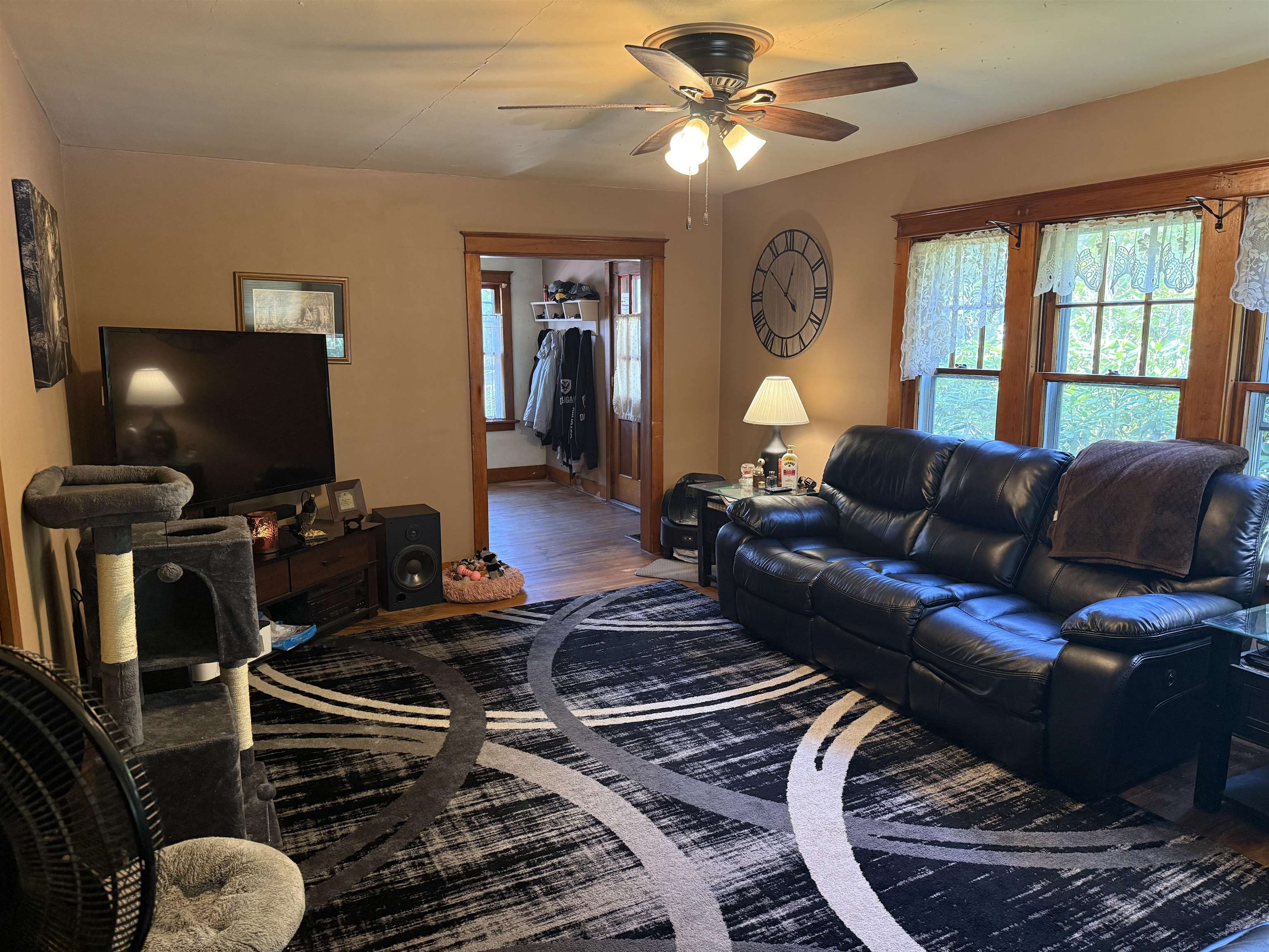 main property photo 19