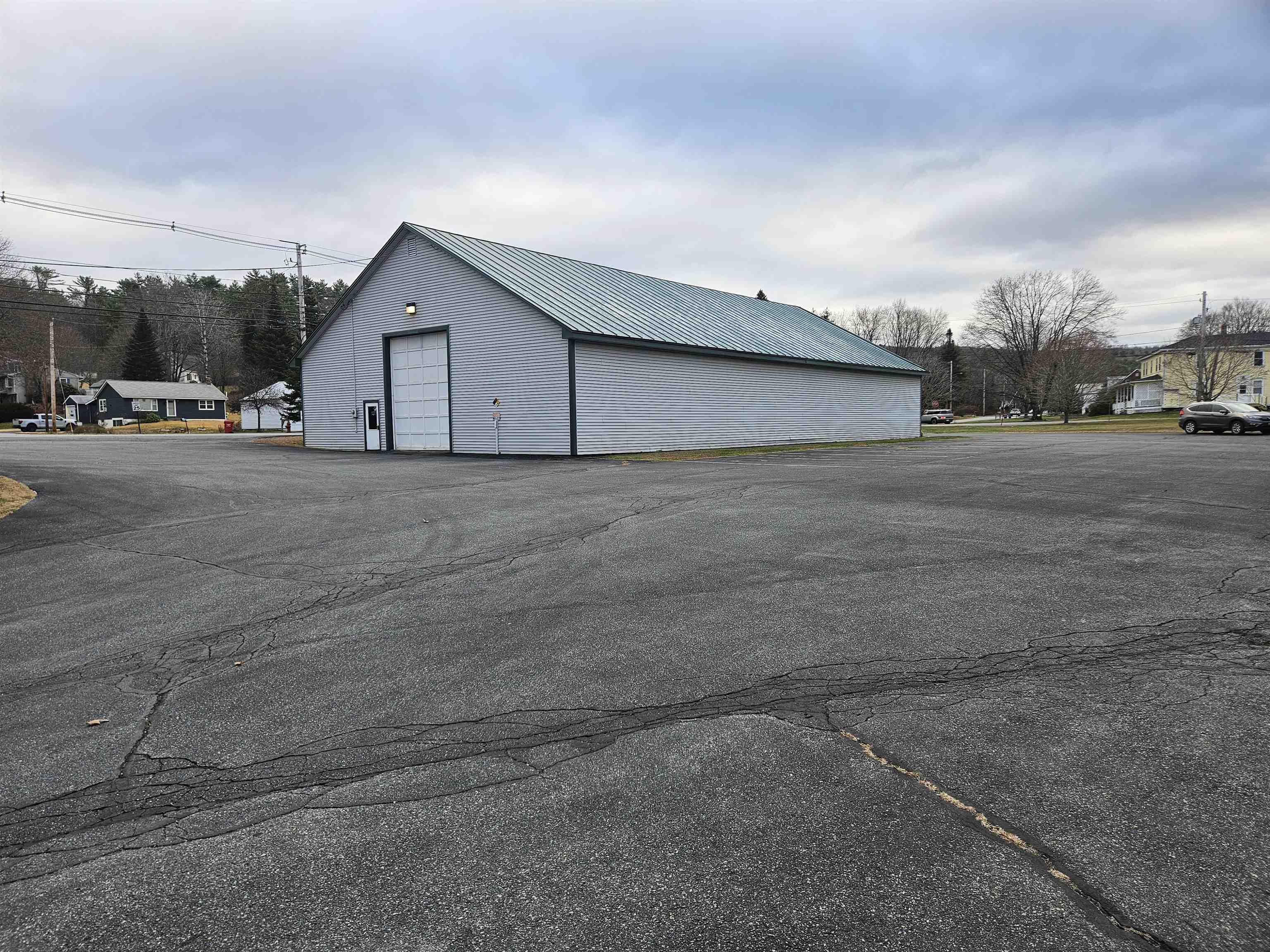main property photo 13