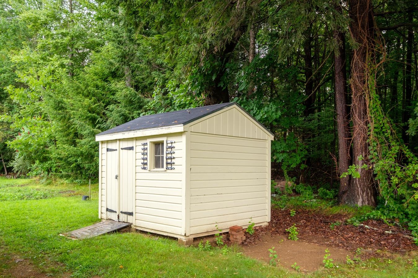 main property photo 25