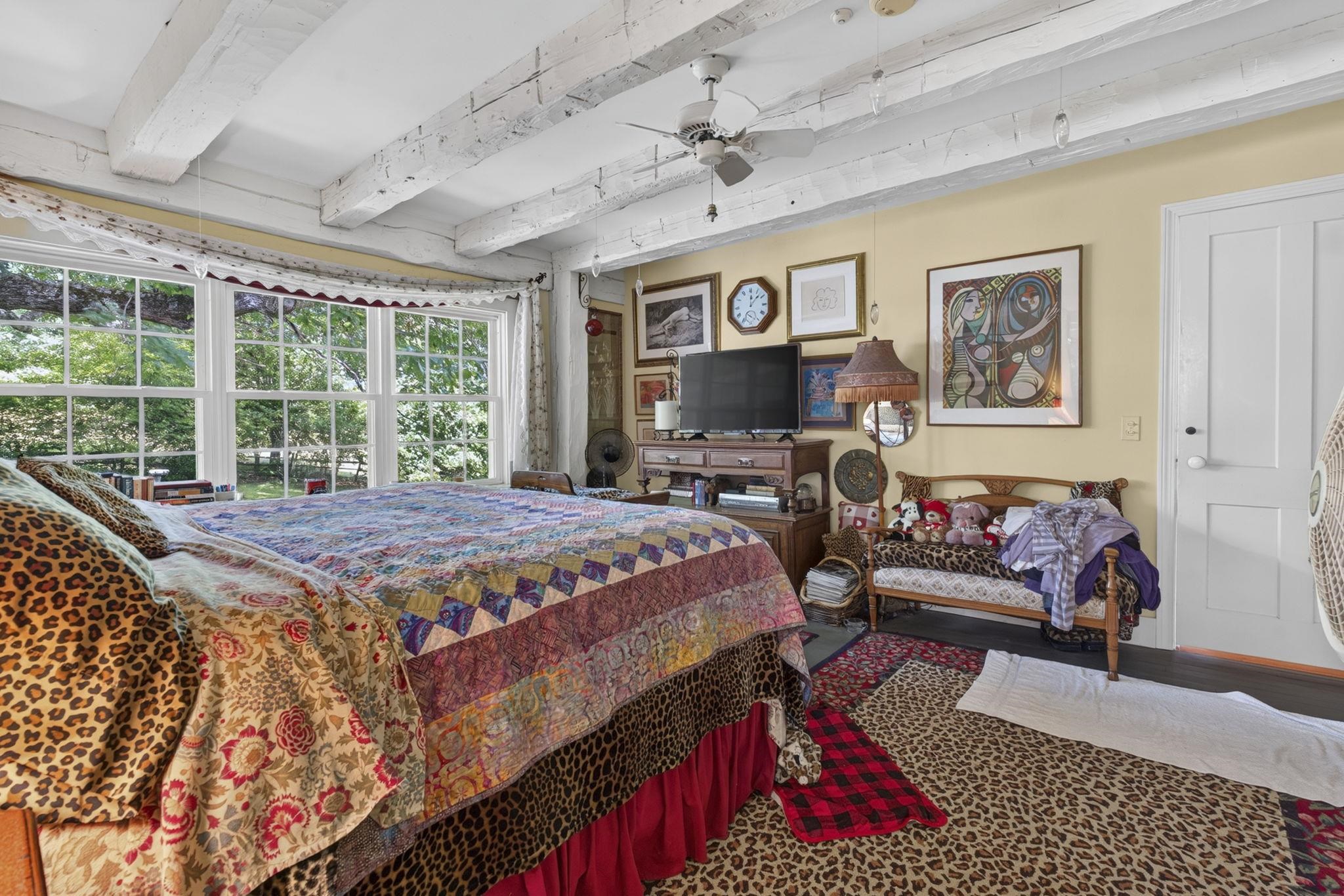 main property photo 25