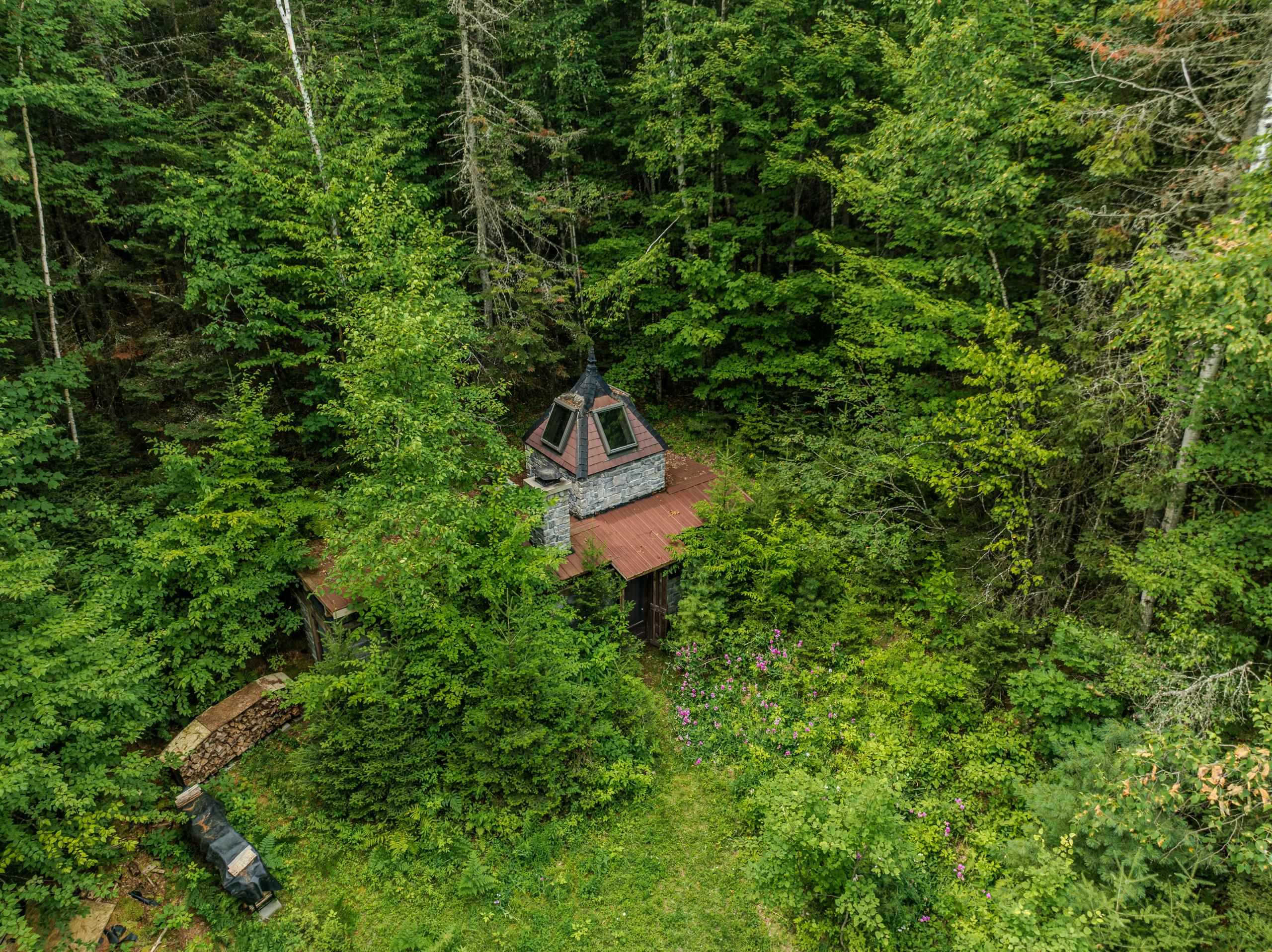 main property photo 8