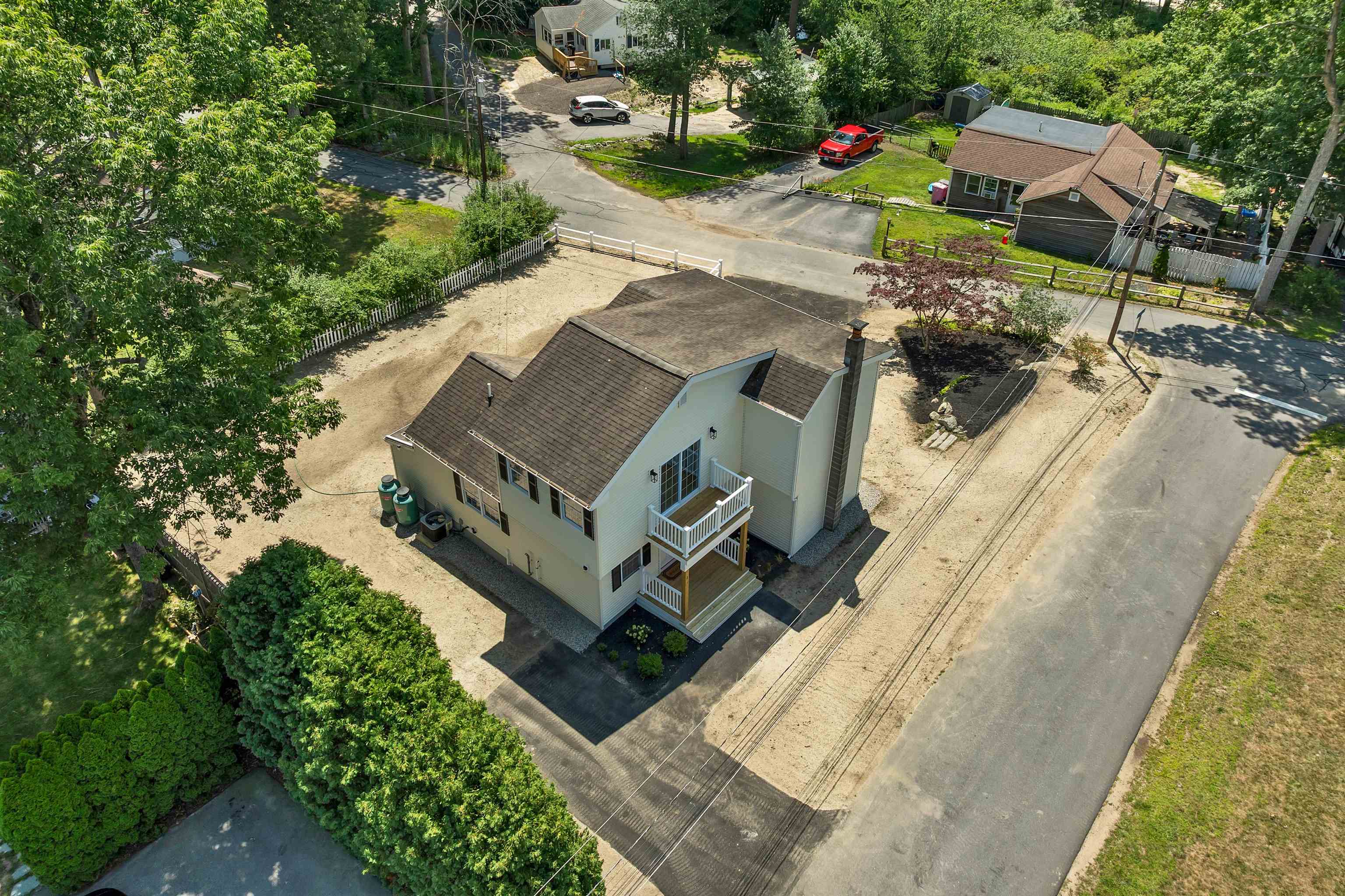 main property photo 34