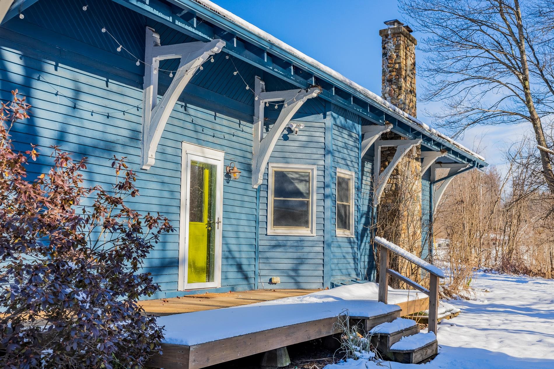 main property photo 28