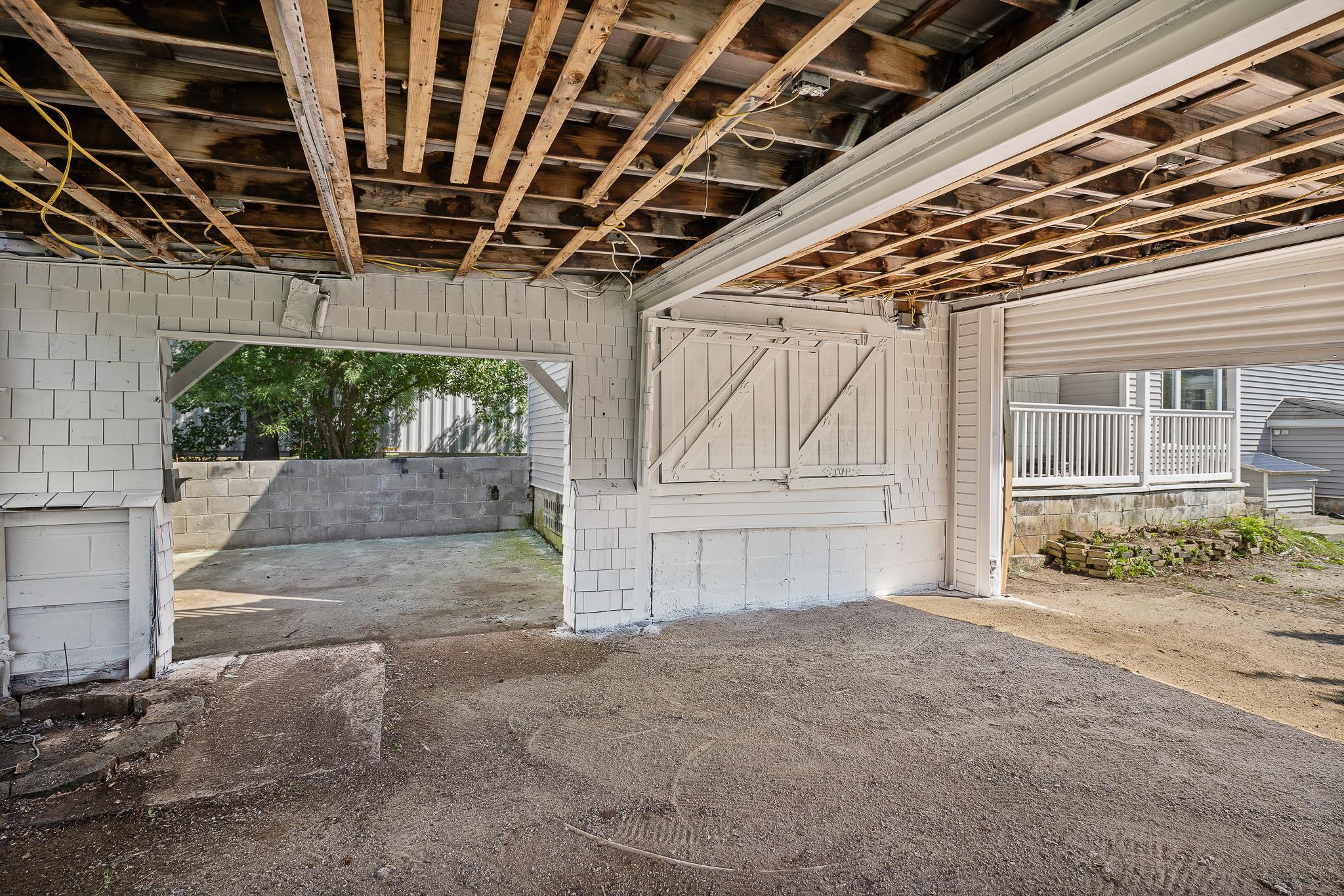 main property photo 43