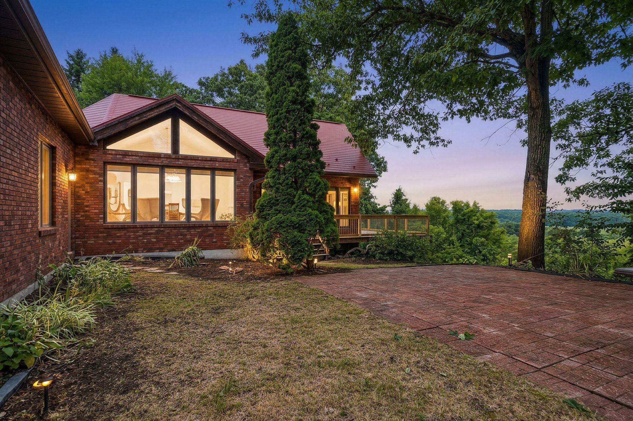 main property photo 8