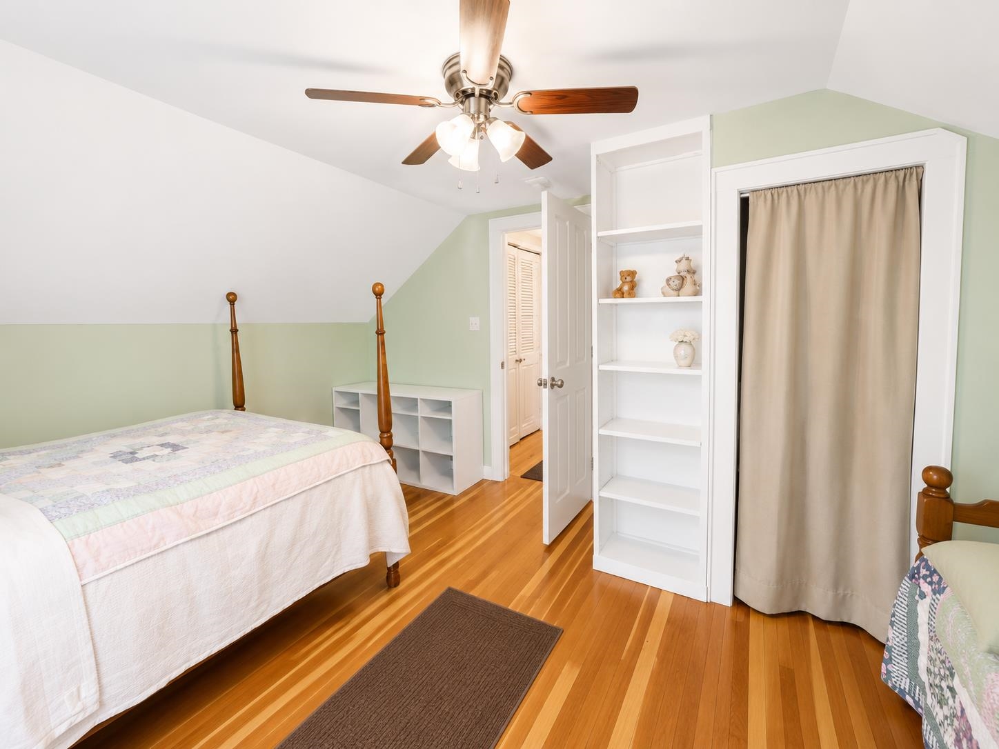 main property photo 22