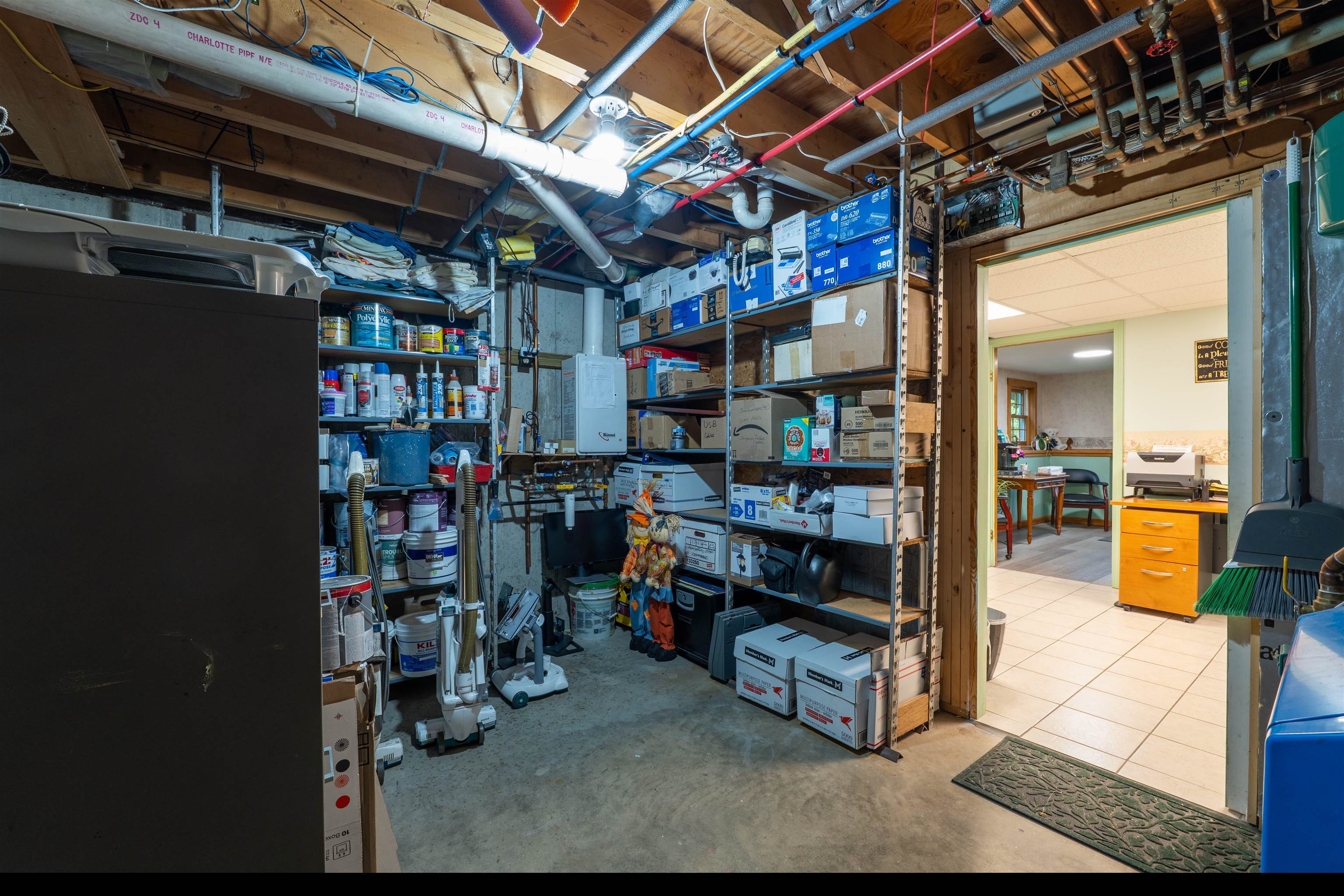 main property photo 32