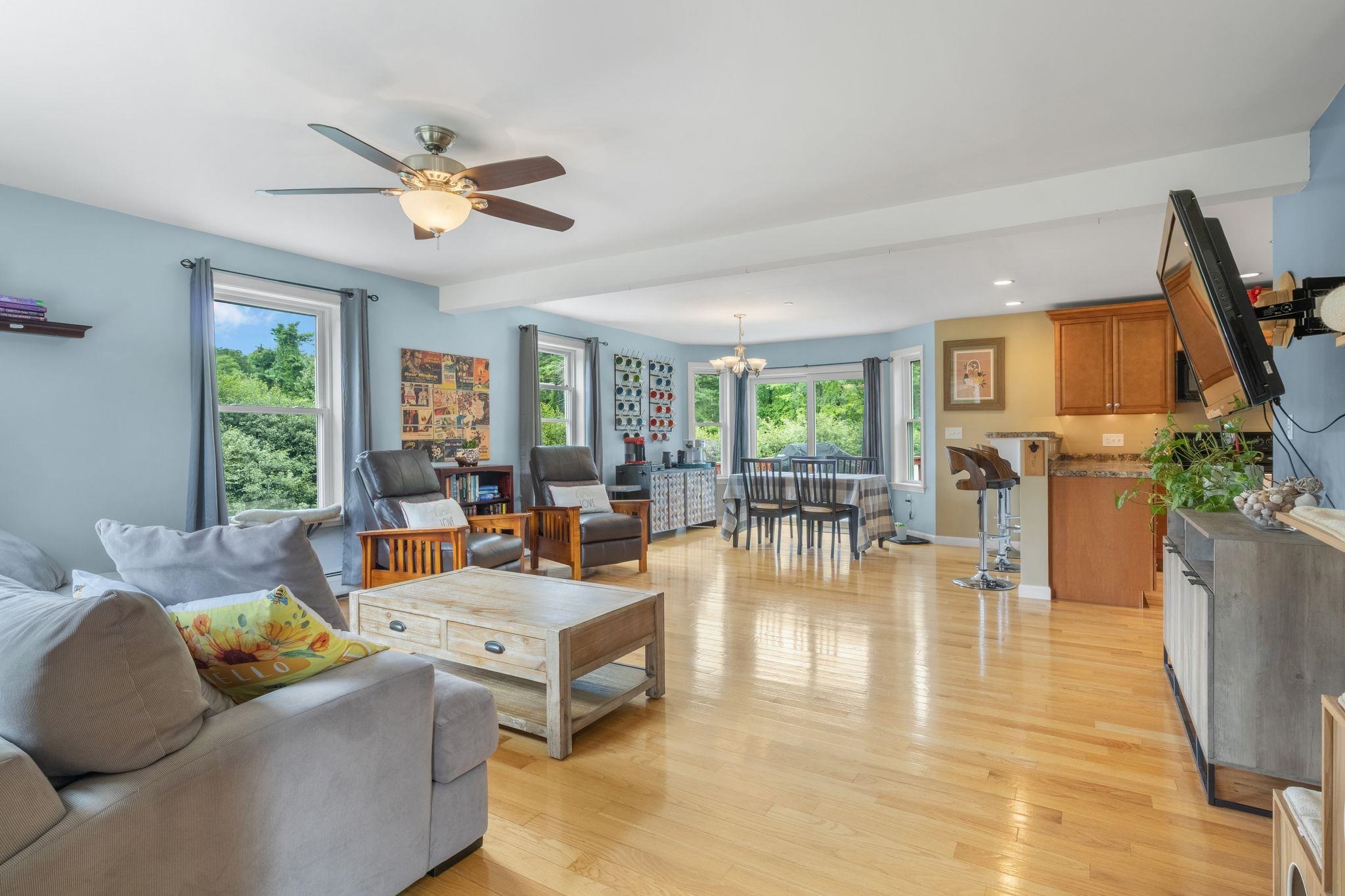 property viewer photo 1