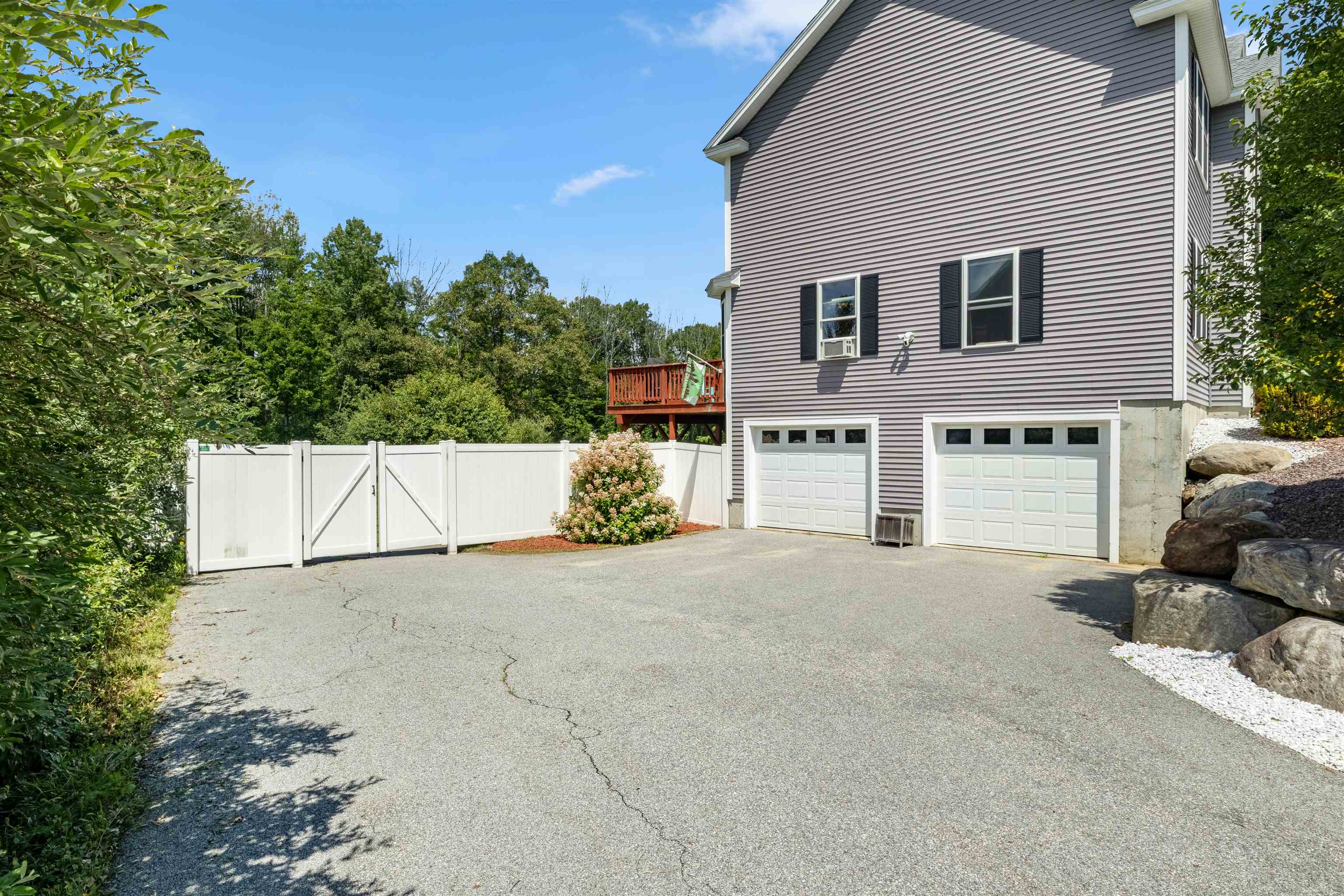 property viewer photo 32