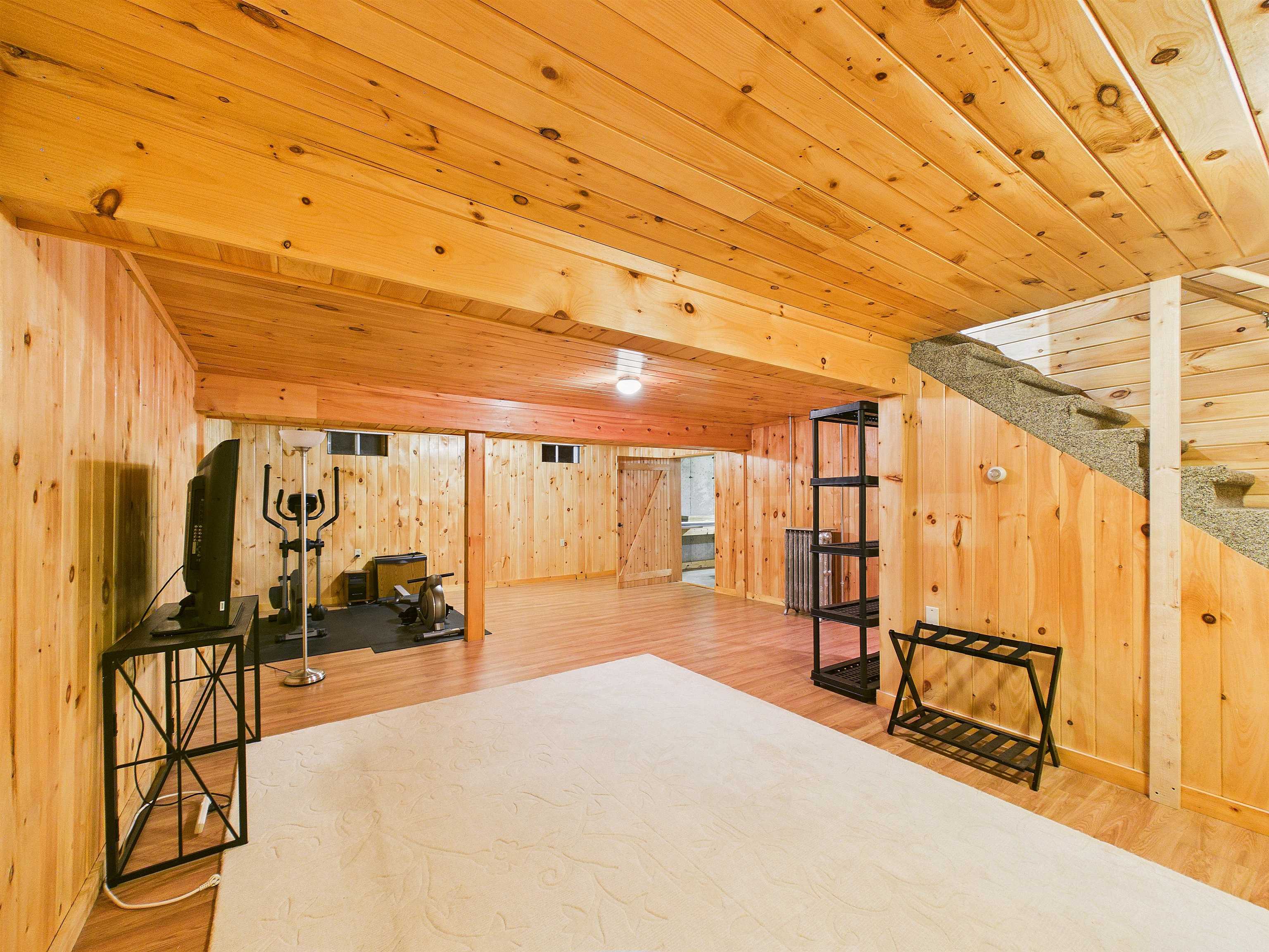 main property photo 50