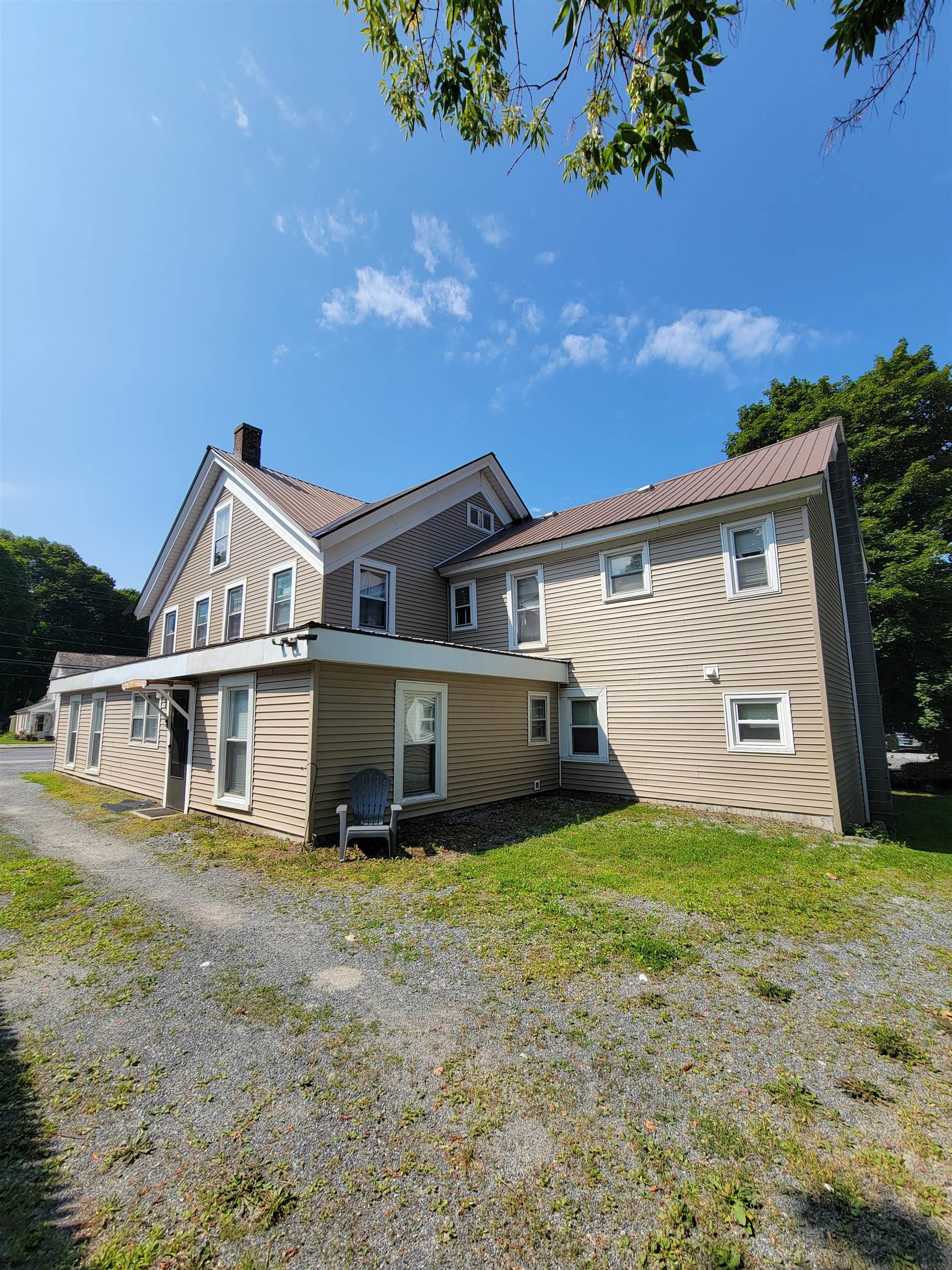 main property photo 2