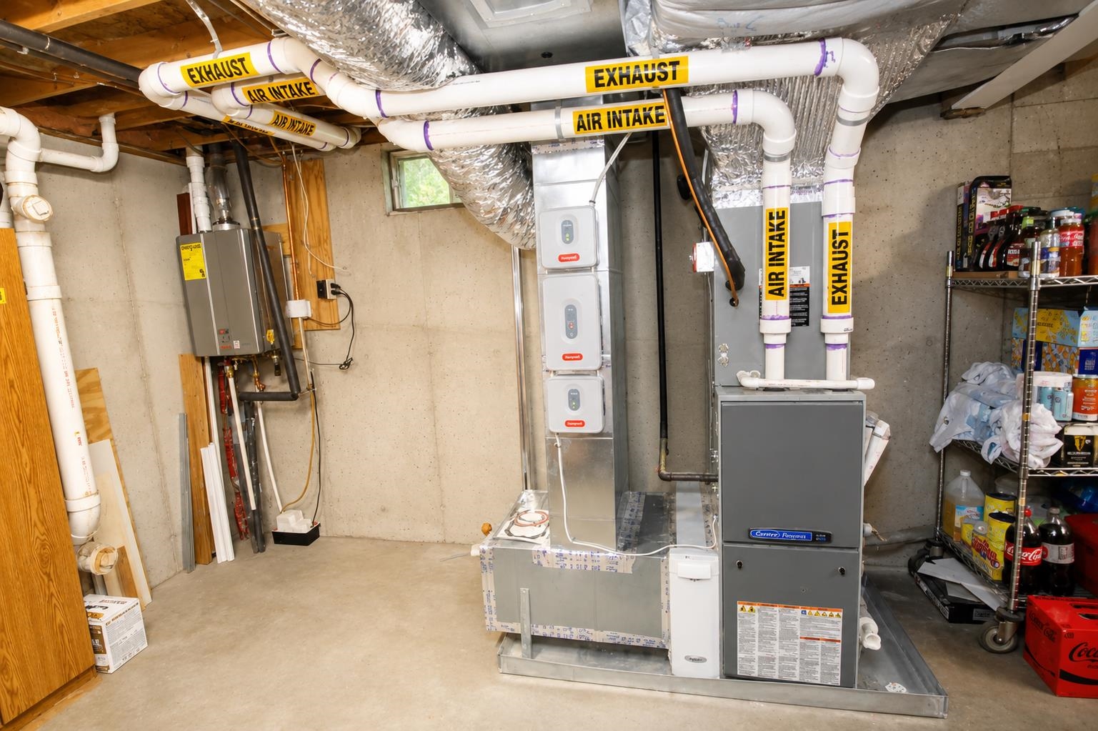 main property photo 40