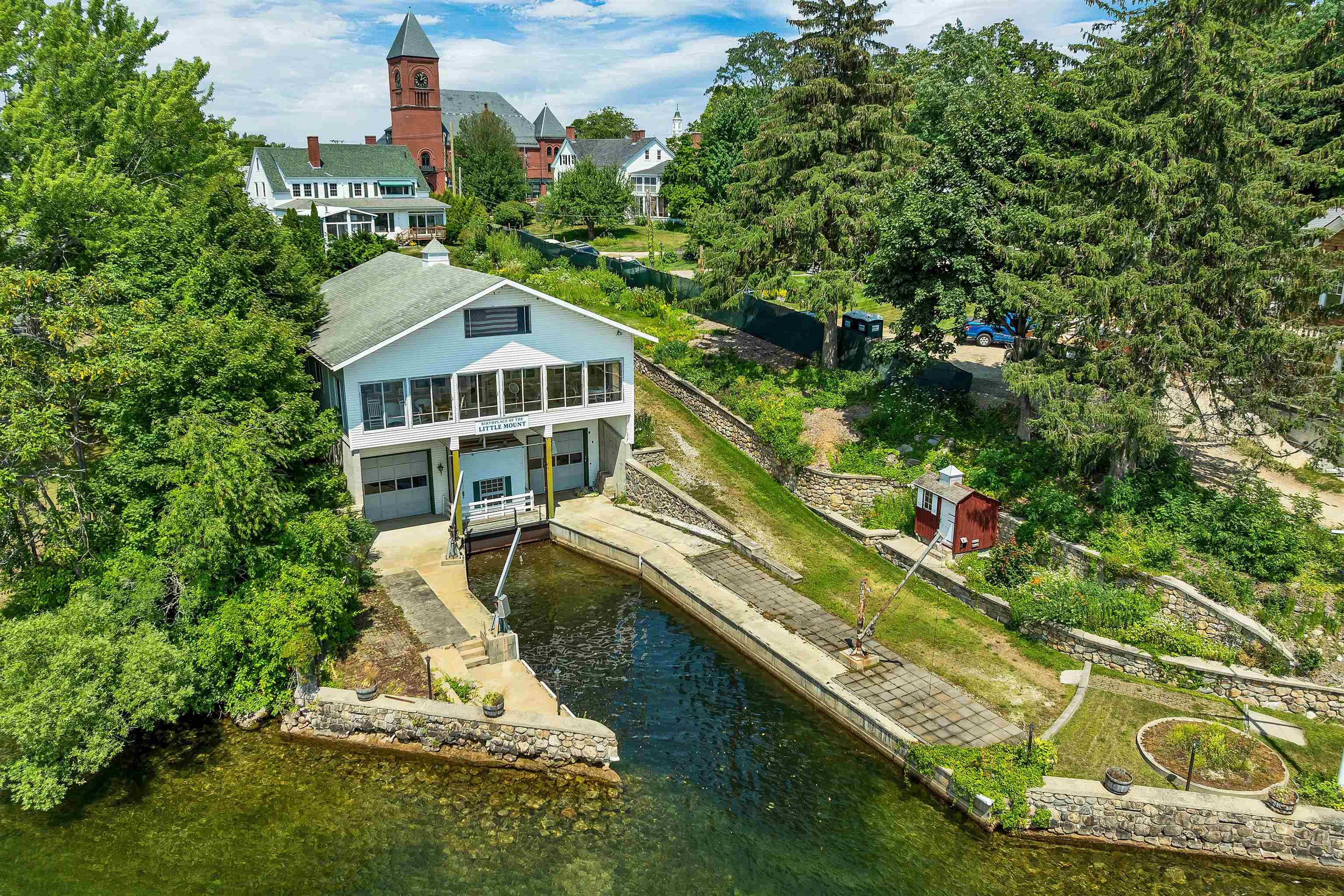 main property photo 28