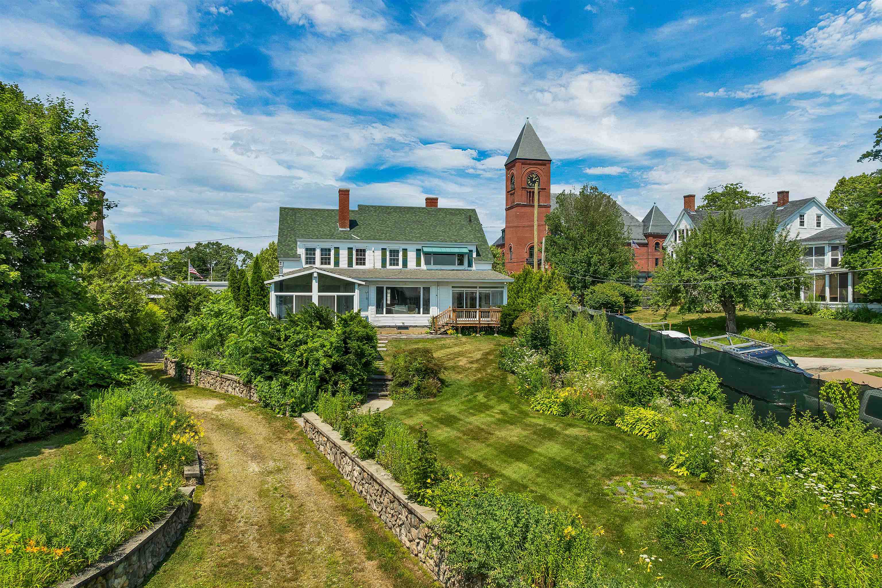 main property photo 31