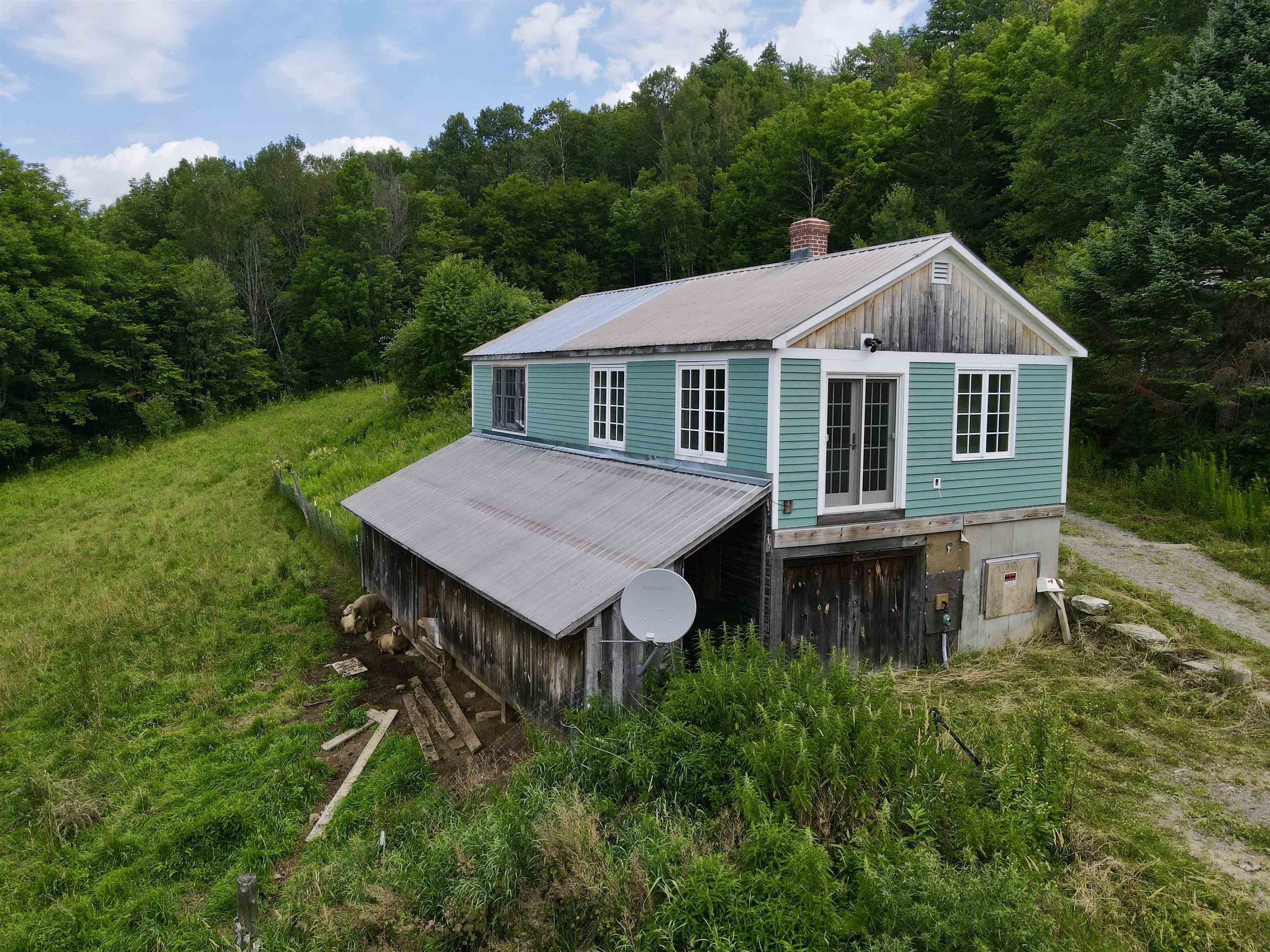 main property photo 37