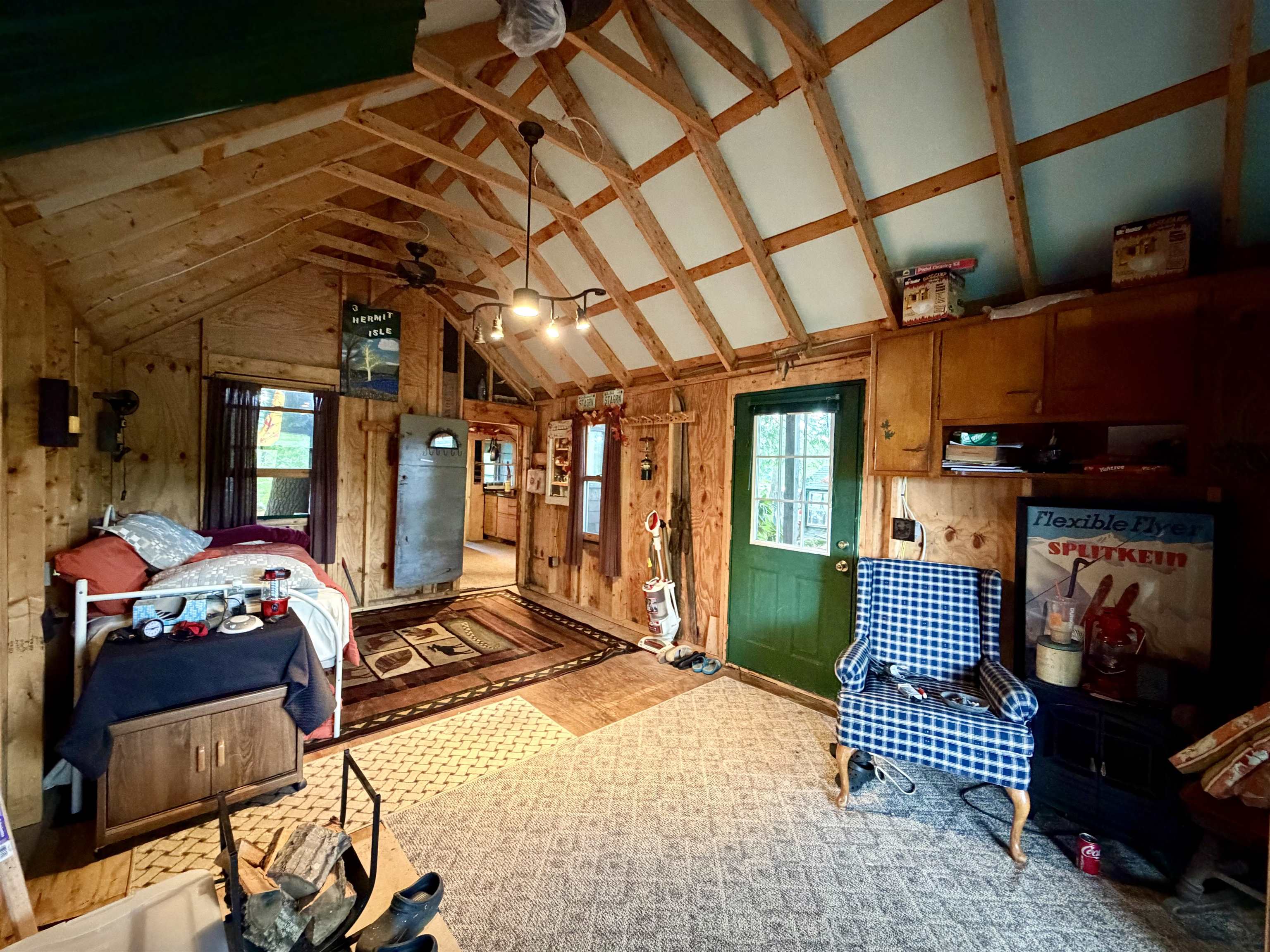 main property photo 18