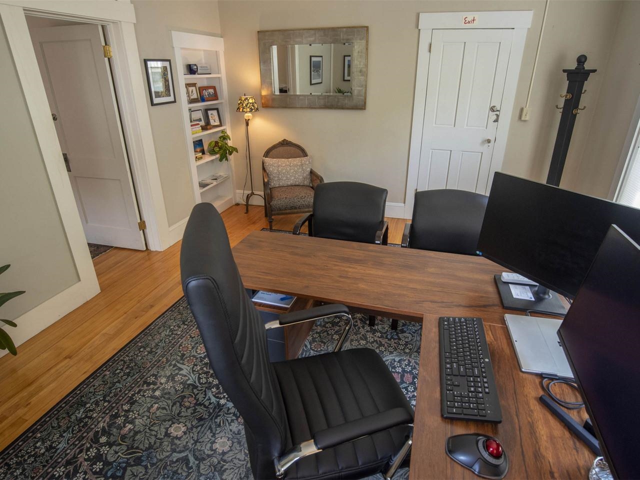 main property photo 10