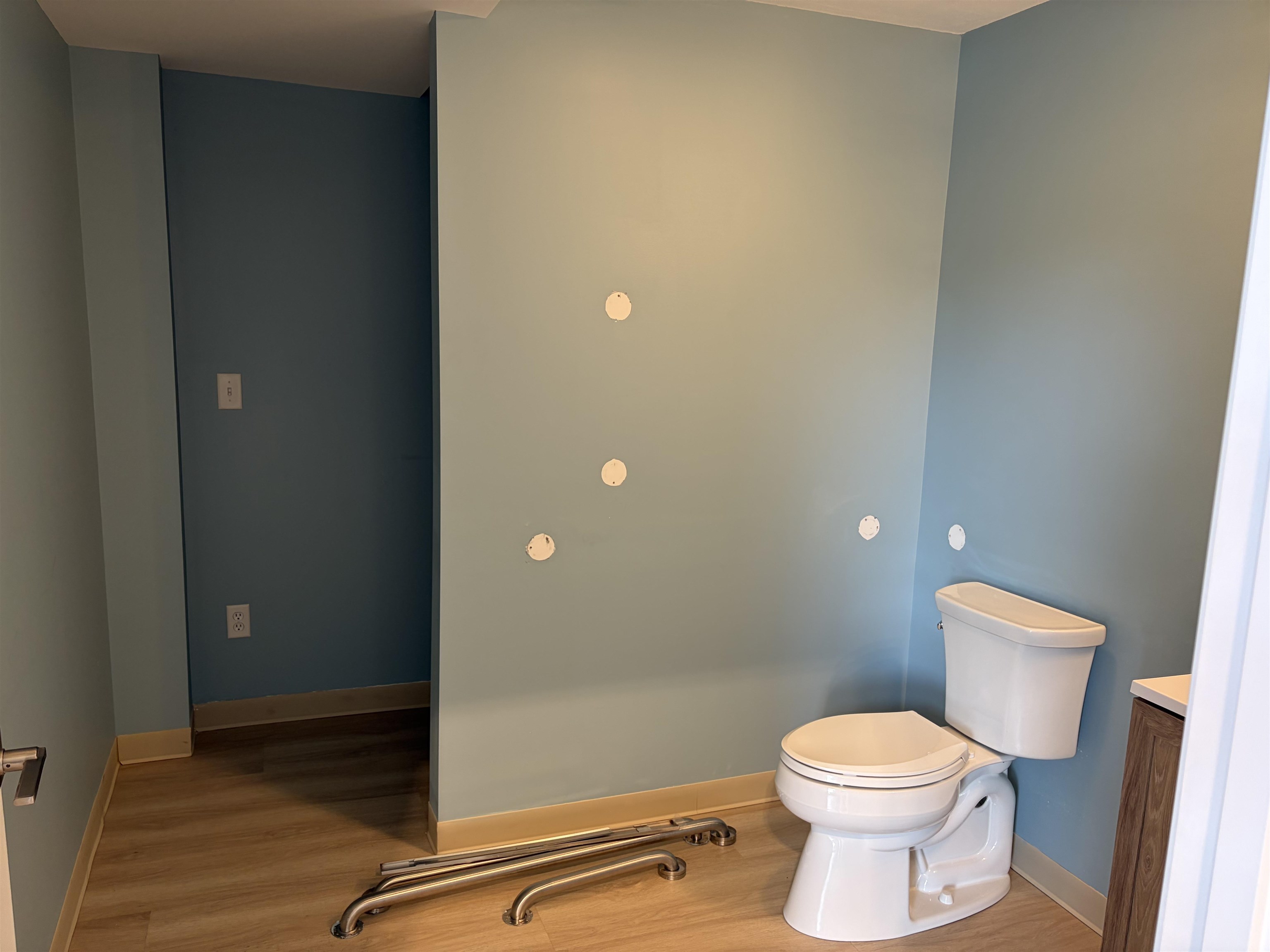 main property photo 6