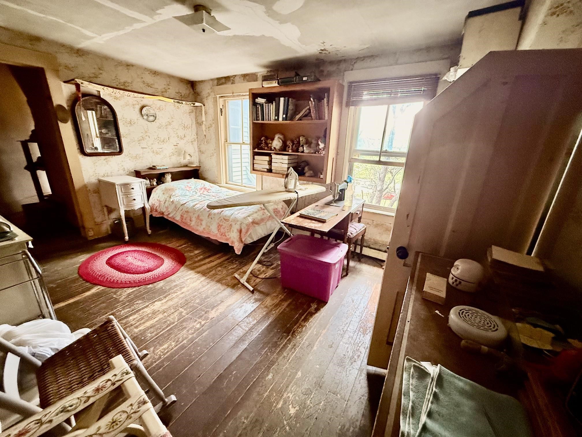 main property photo 13