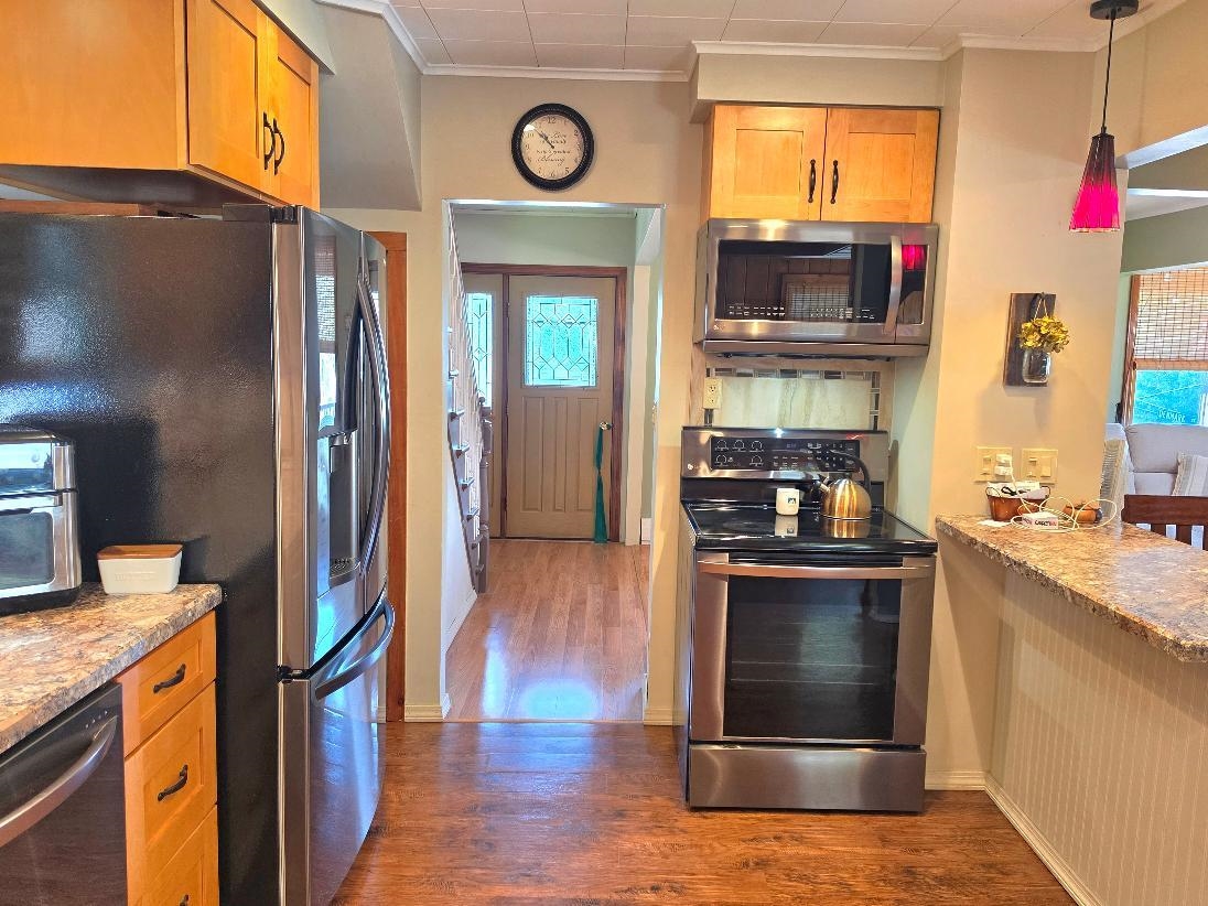 main property photo 5