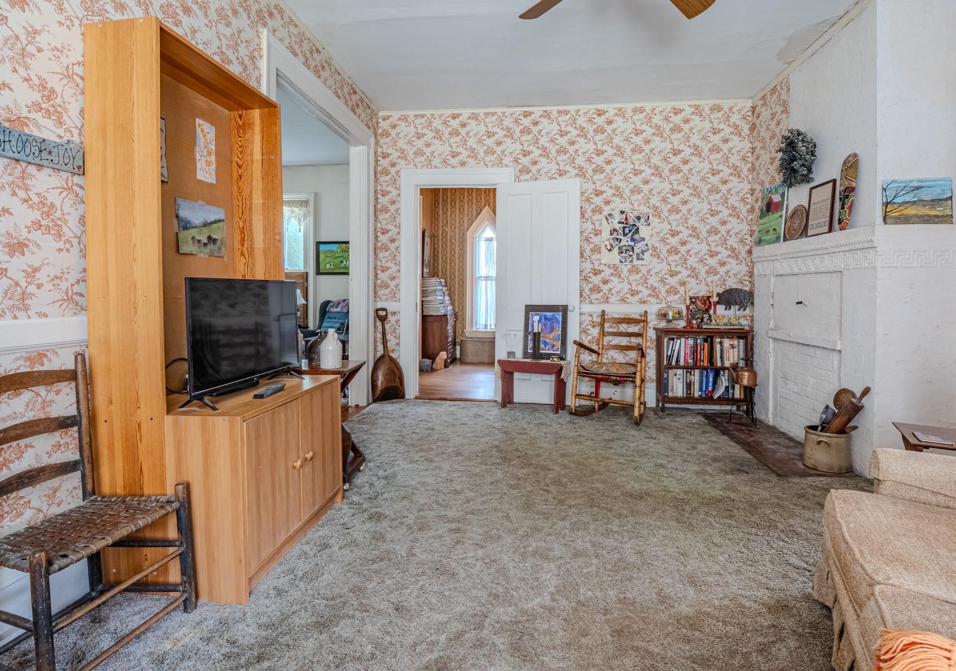 main property photo 18